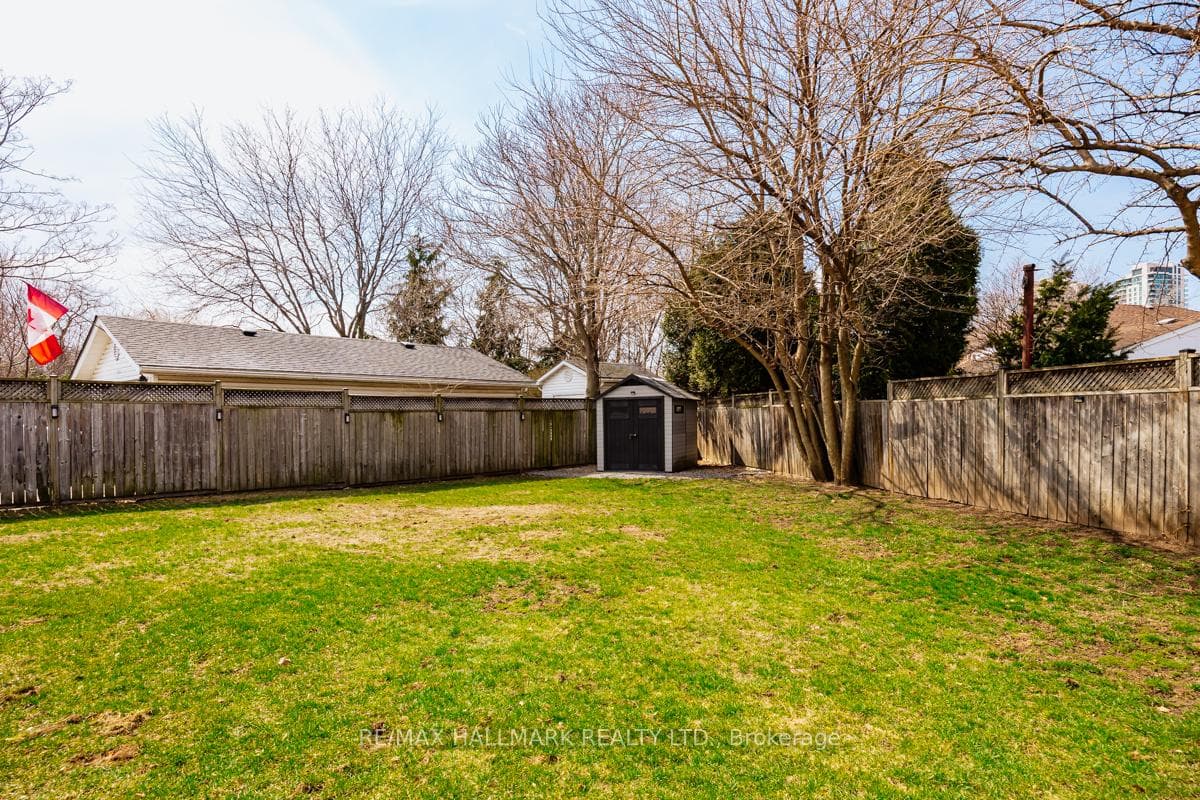 84 Delma Drive photo 35