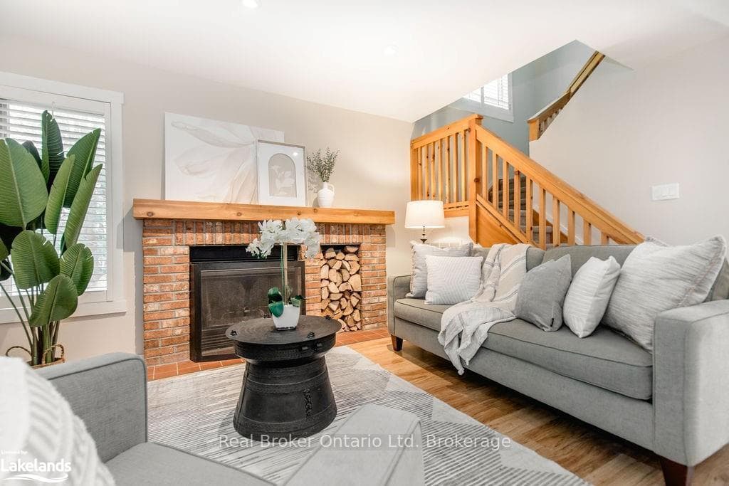 127 FAIRWAY Crescent Unit 31 photo 18