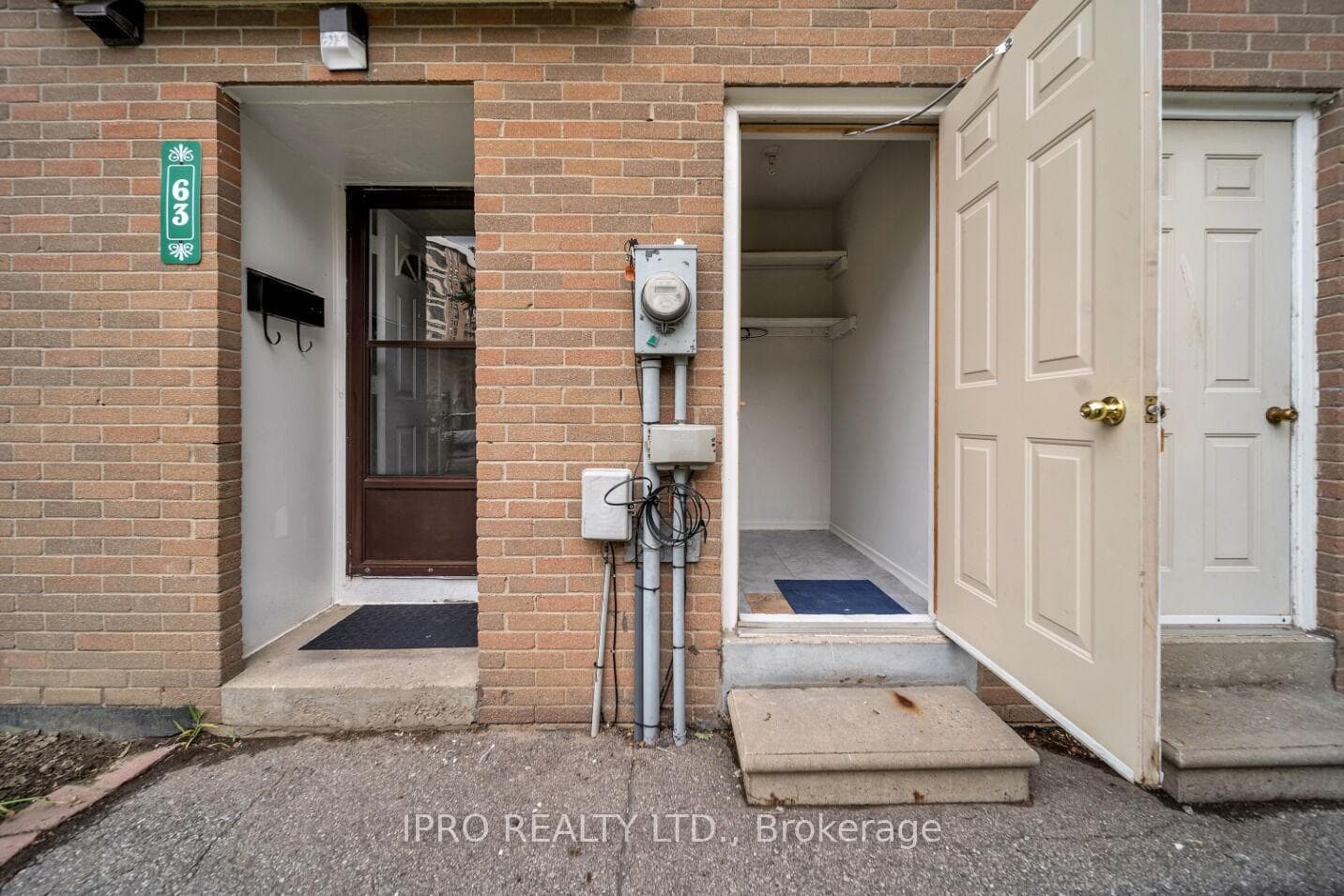 63 Fleetwood Crescent Unit 92 photo 36
