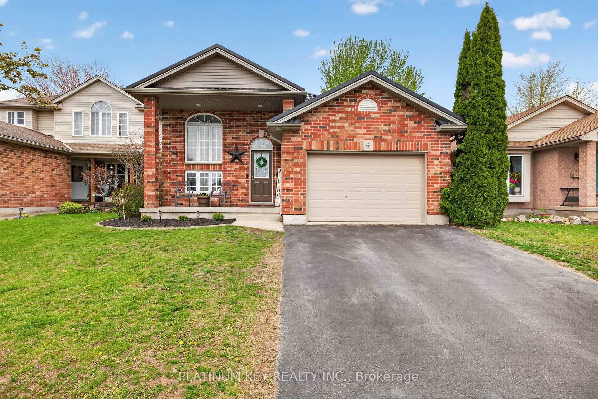 6 Juniper Crescent photo 37