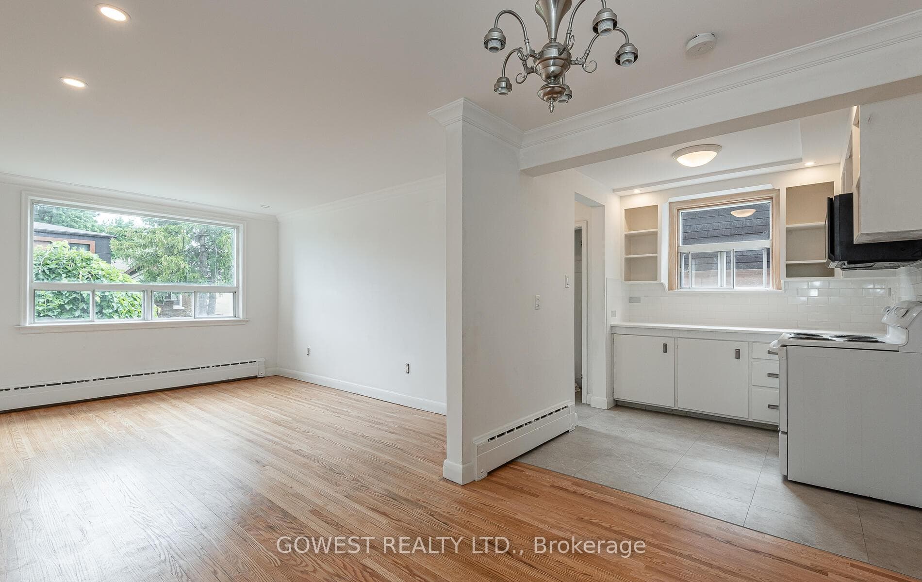 126 Barker Avenue photo 6