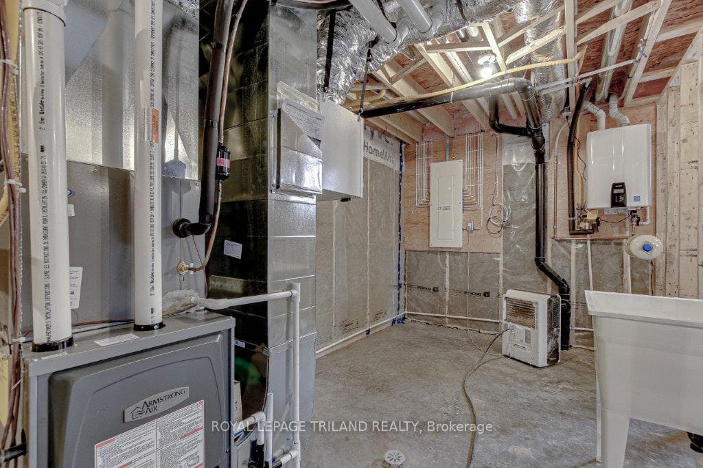 LOT 8 MACLEOD Court photo 32