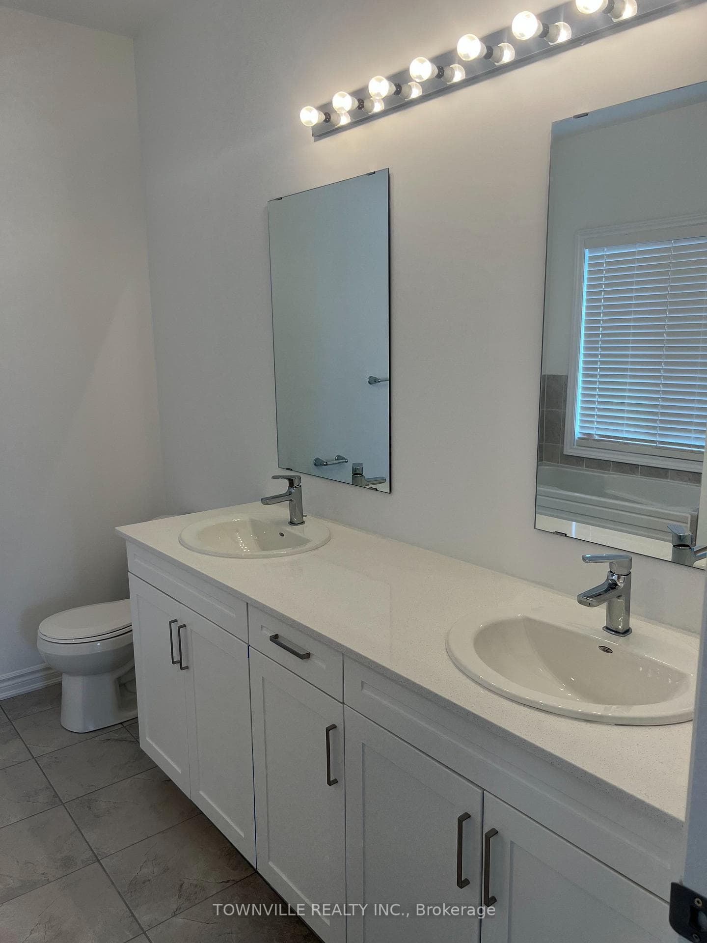 64 Lincoln Drive photo 11