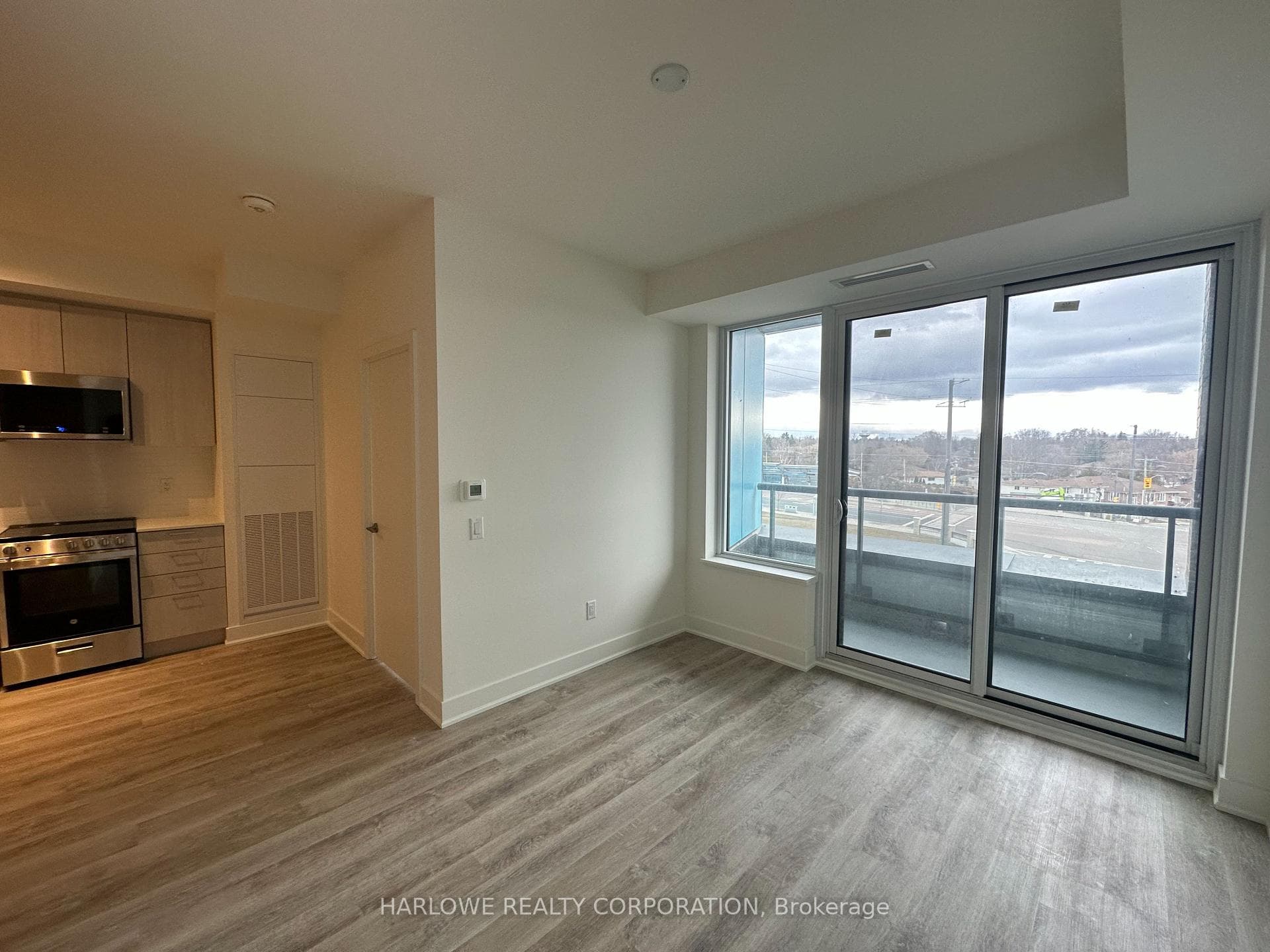 185 Deerfield Road Unit 314 photo 5