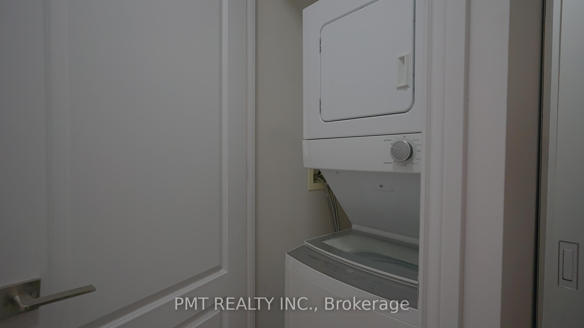60 South Town Centre Boulevard Unit LPH1 photo 15