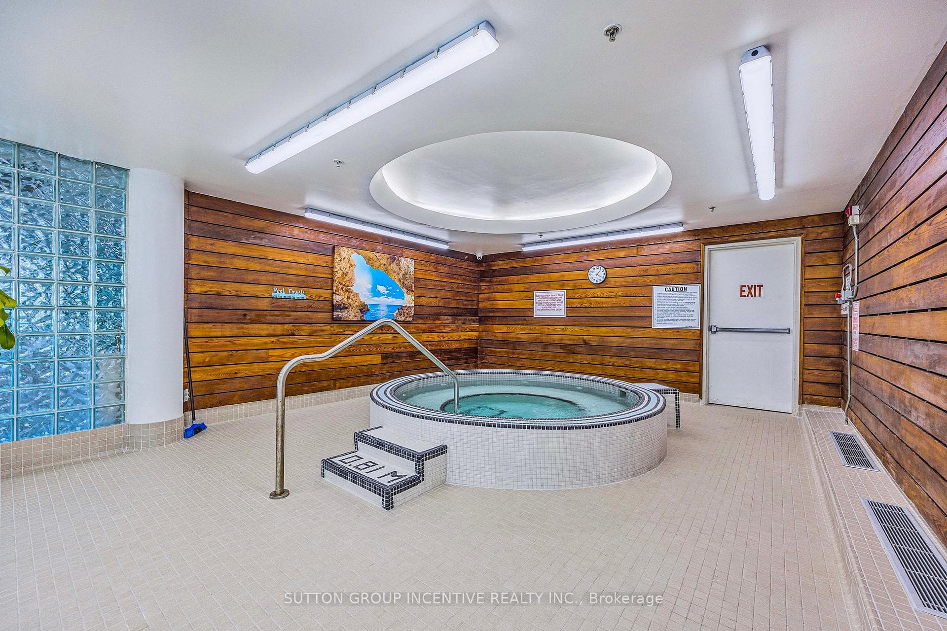 150 Dunlop Street Unit 1504 photo 24