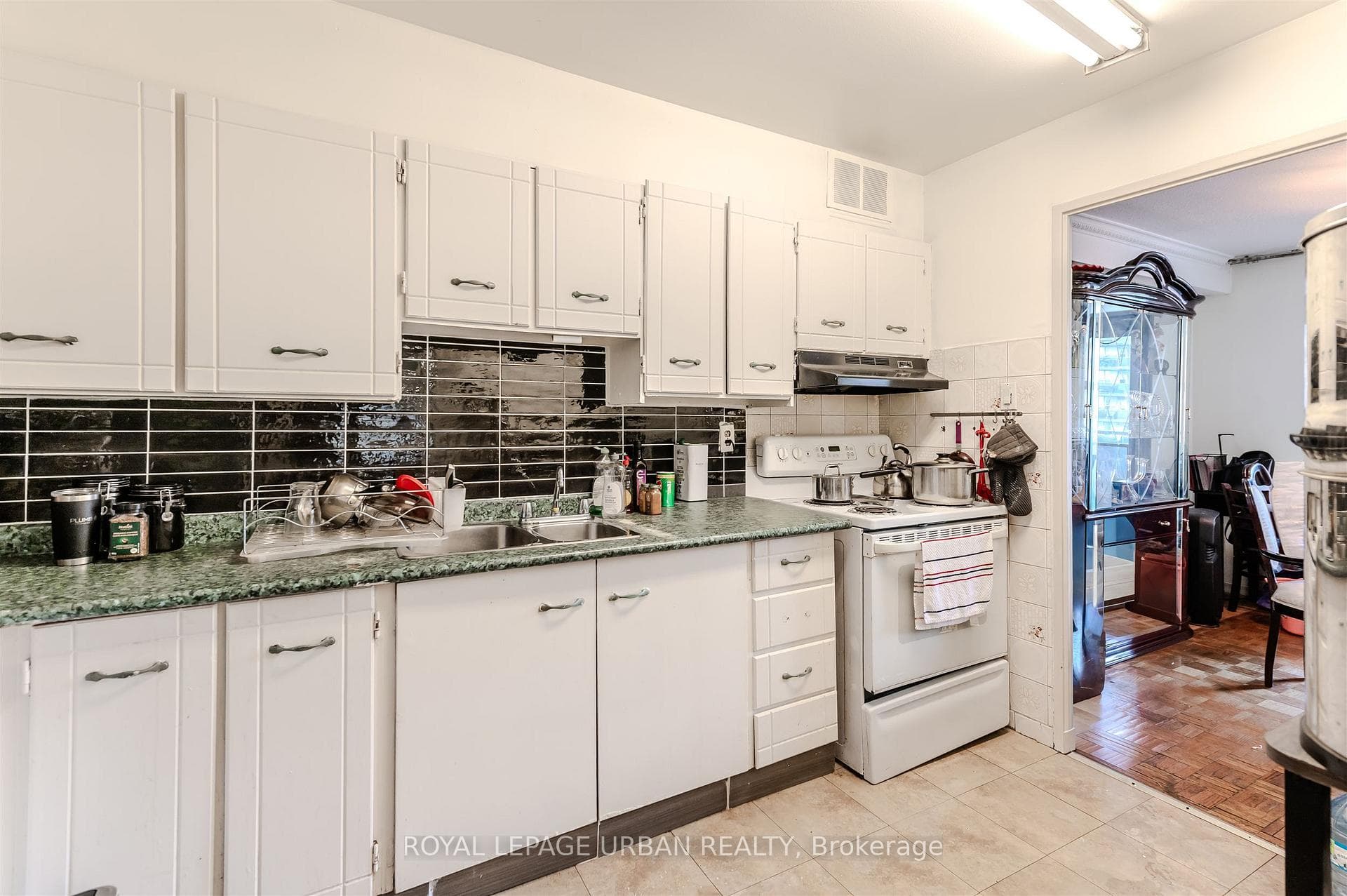 1135 Logan Avenue Unit 806 photo 12