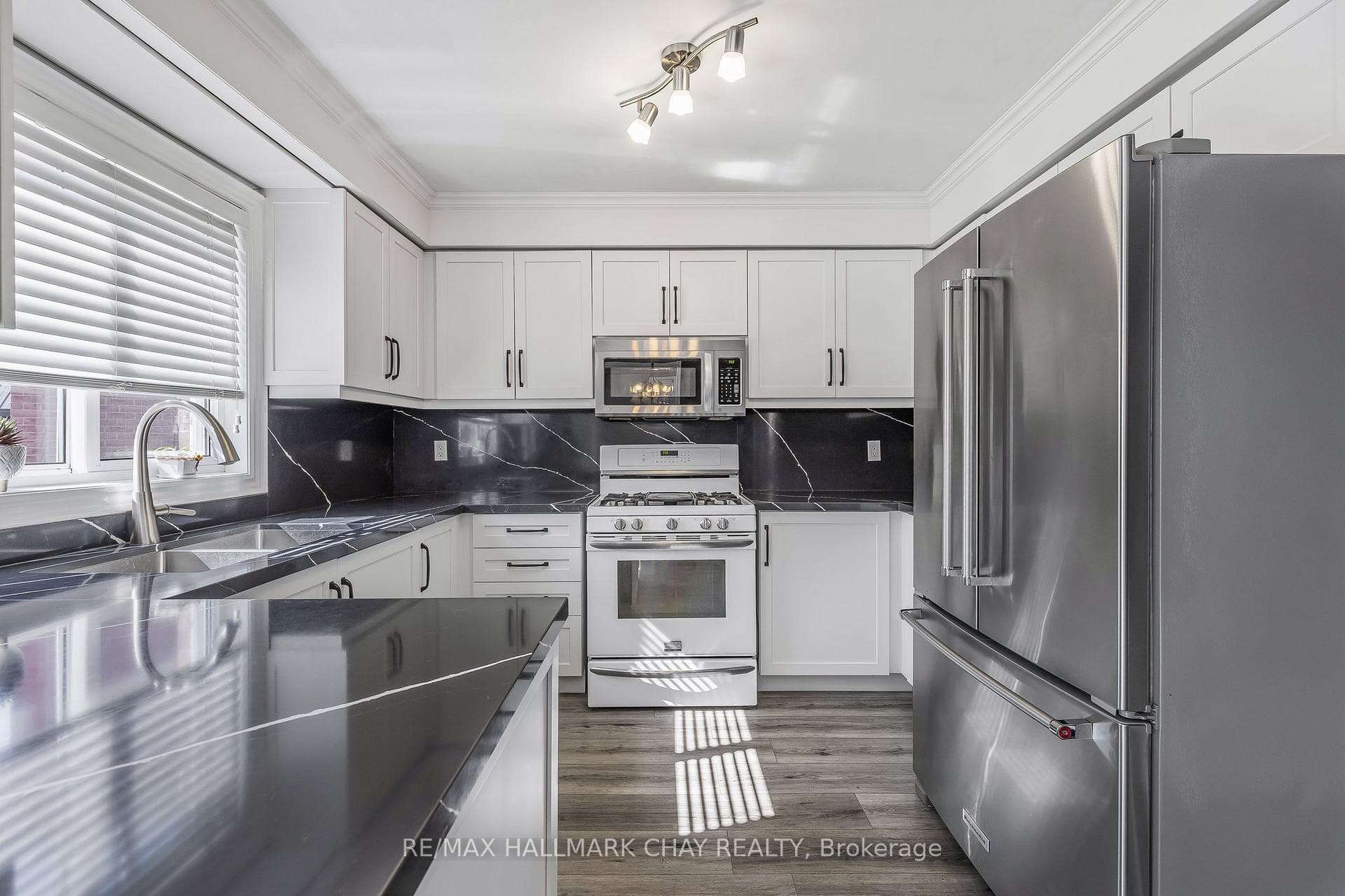 80 Grace Crescent, Barrie, ON