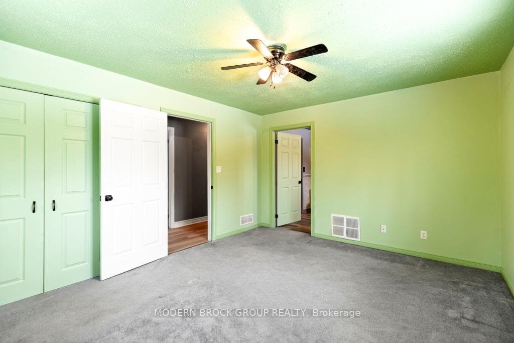 790 Scott Road photo 20