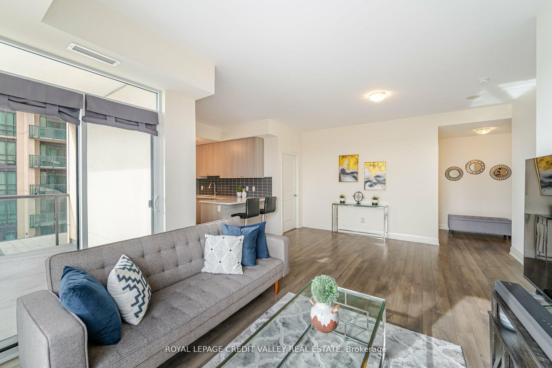 55 Yorkland Boulevard Unit 408 photo 9