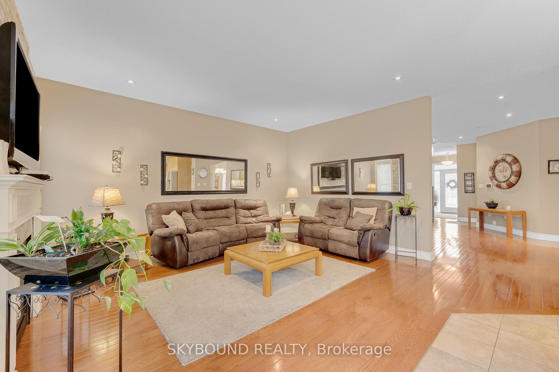365 Valridge Drive photo 16