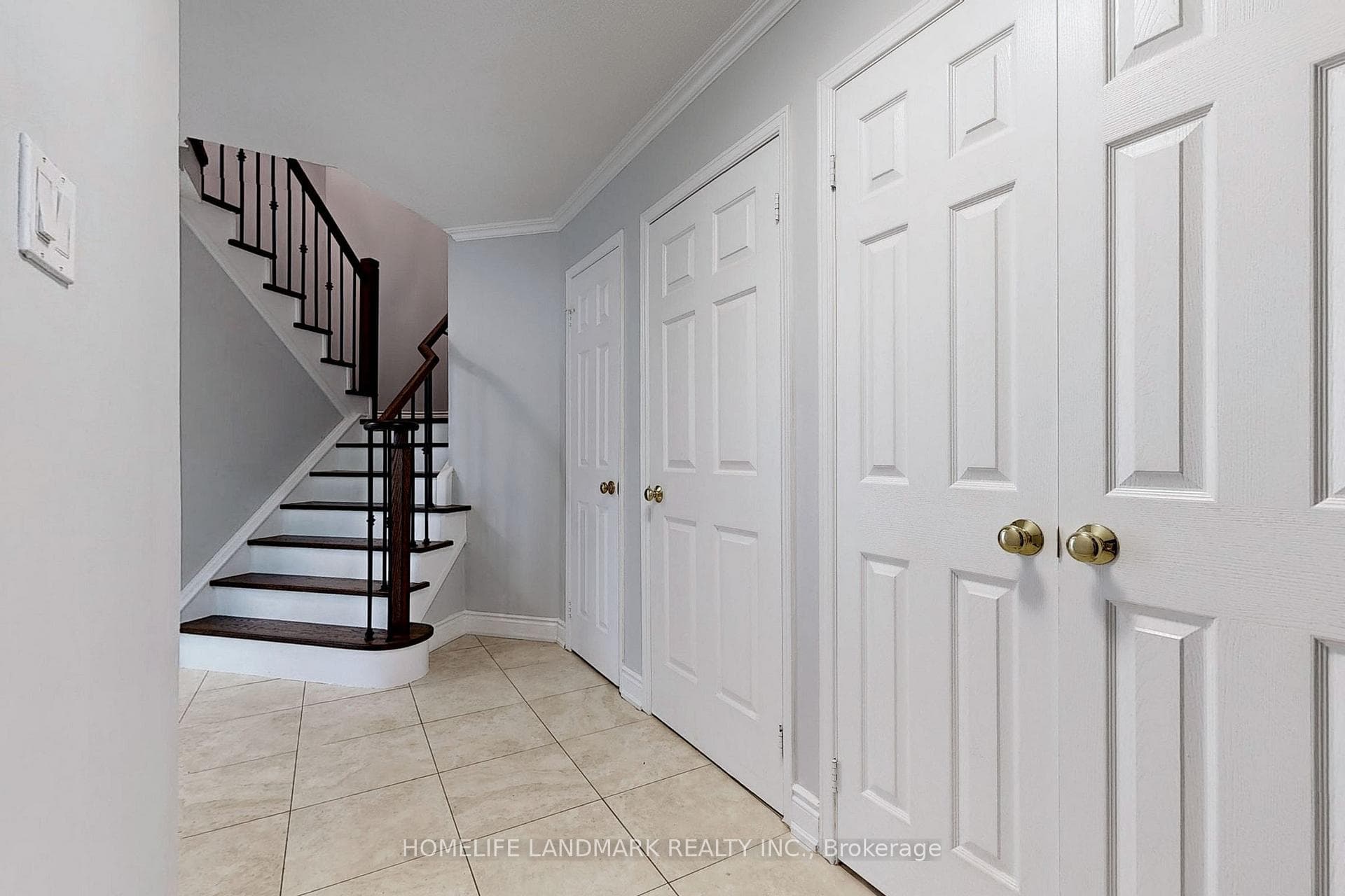 3452 Cherrington Crescent photo 15