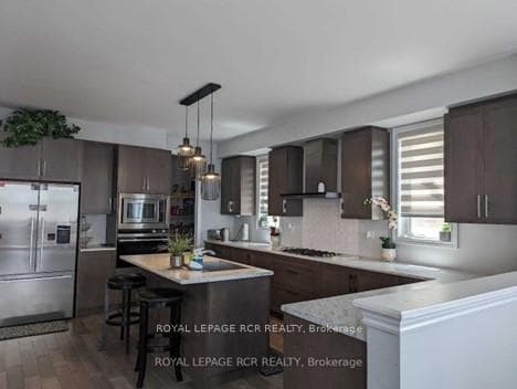 14 Atkinson Crescent photo 6