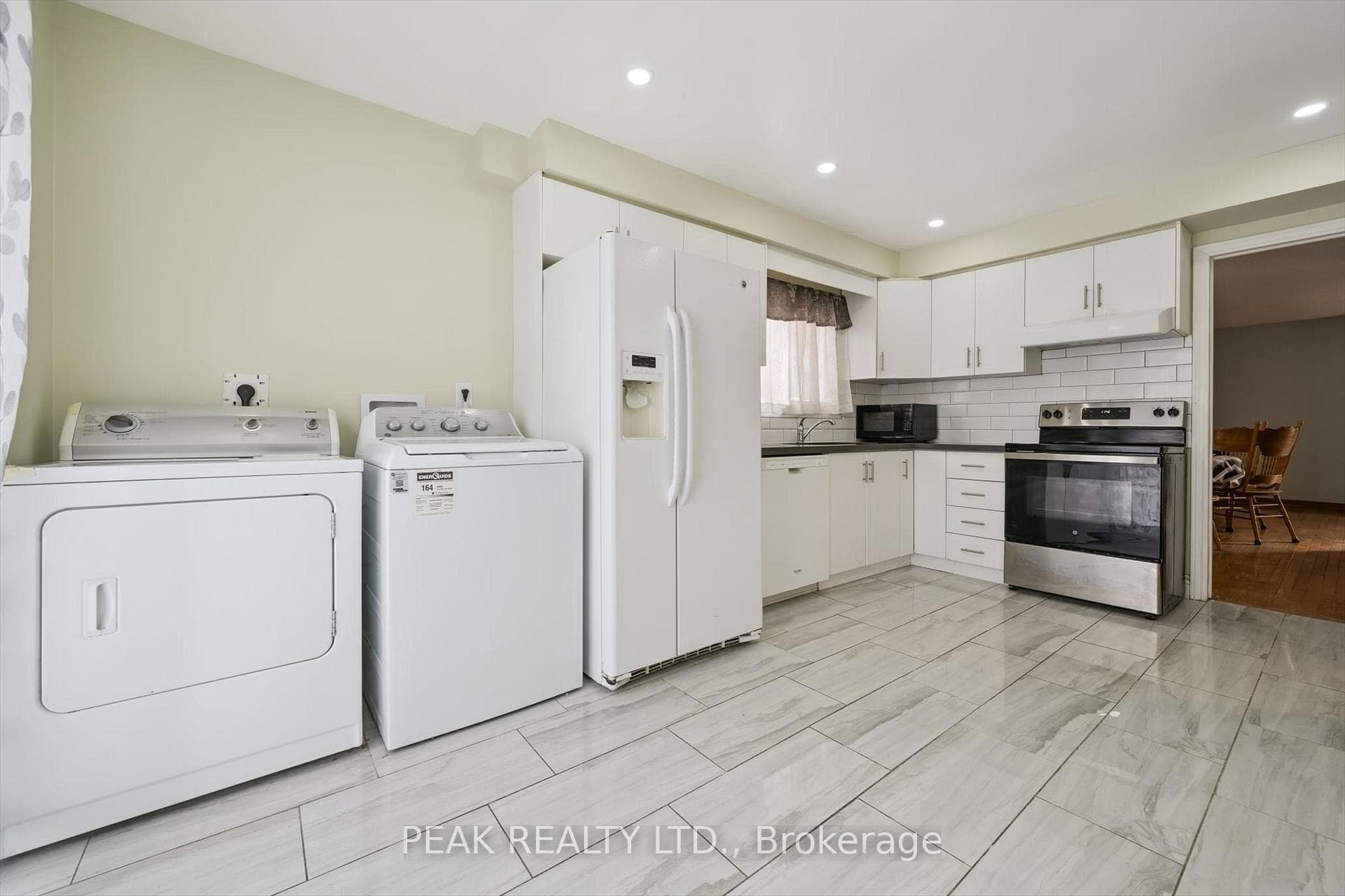 70 Daffodil Place photo 11