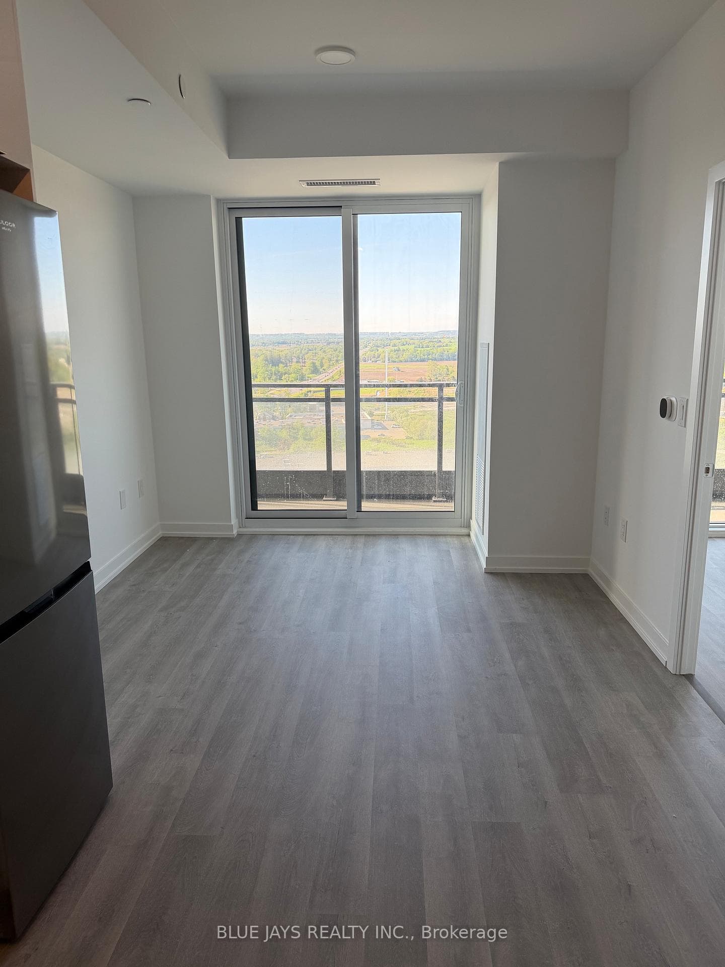 9751 MARKHAM Road Unit 2102 photo 8