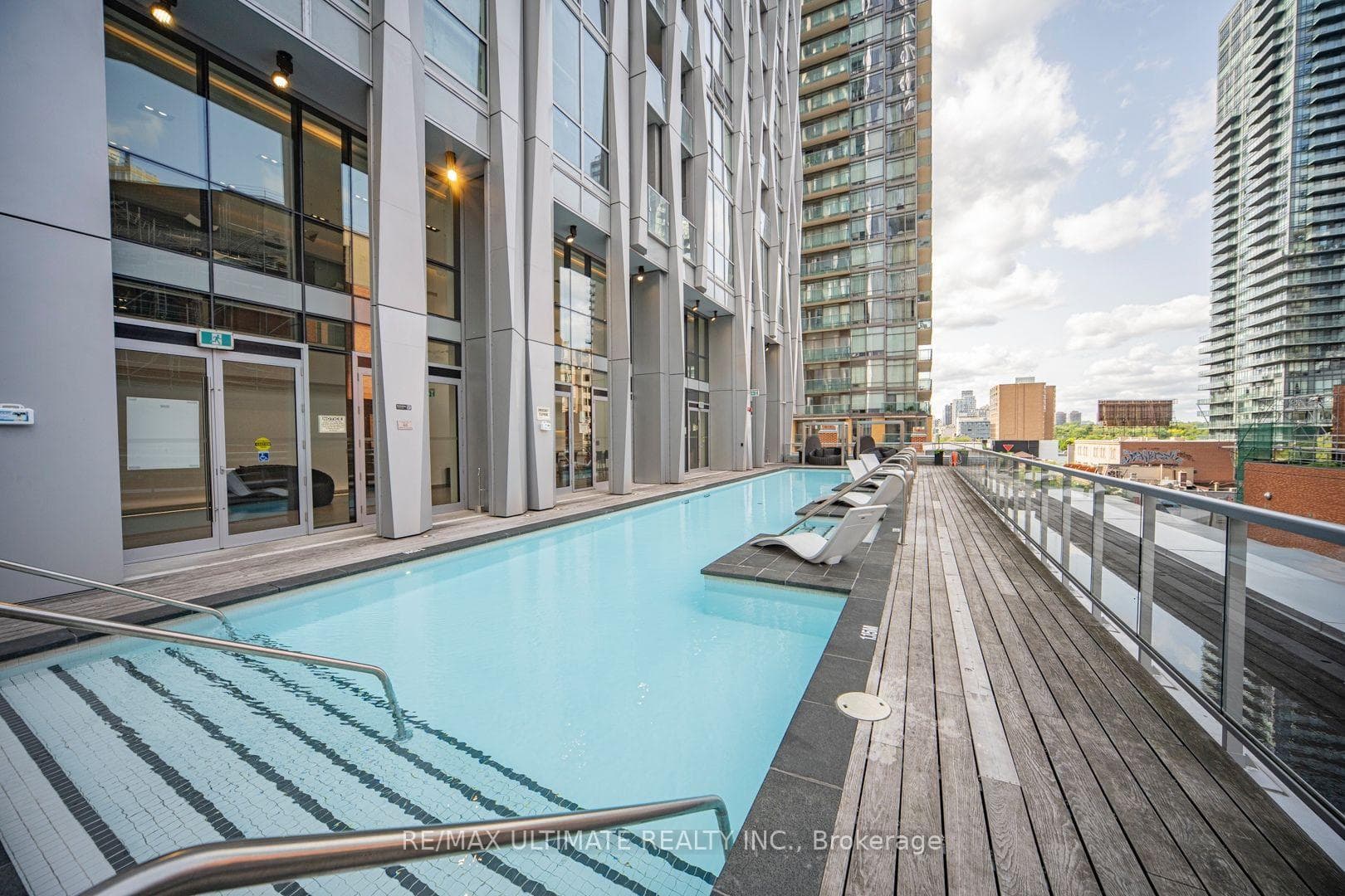 1 Yorkville Avenue Unit 1208 photo 28