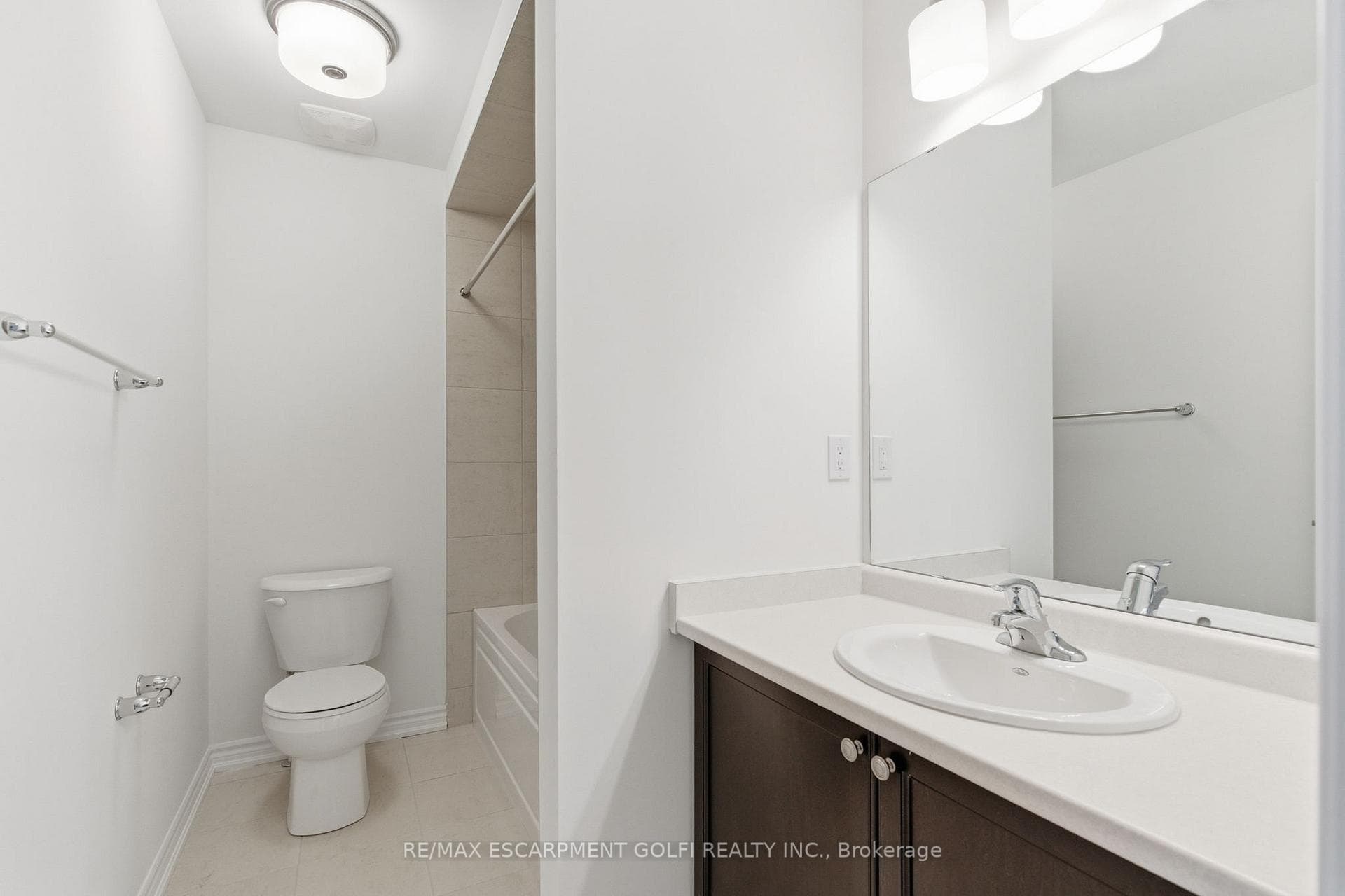 620 Colborne Street Unit 20 photo 19