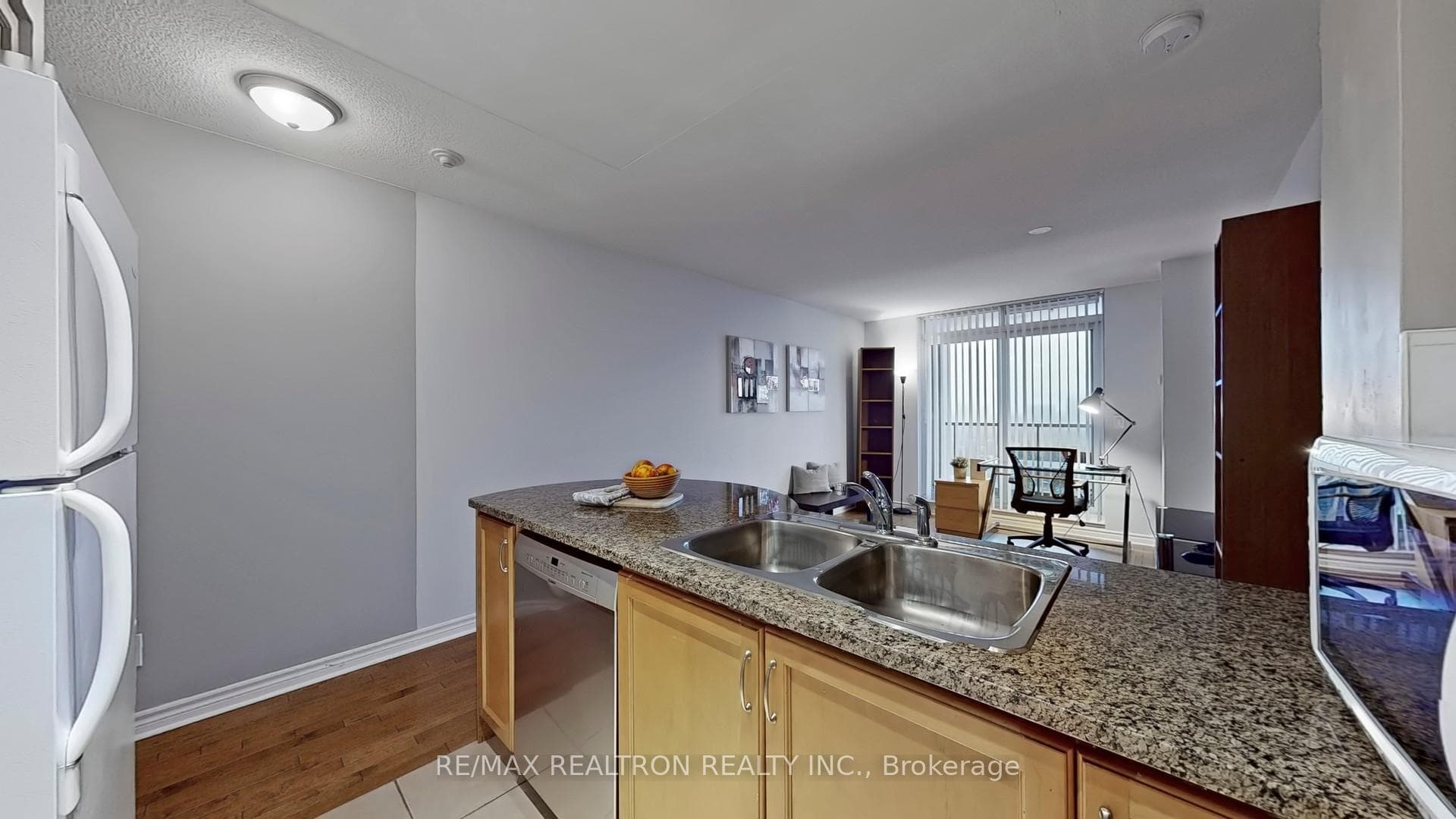18 Kenaston Gardens Unit 1710 photo 18