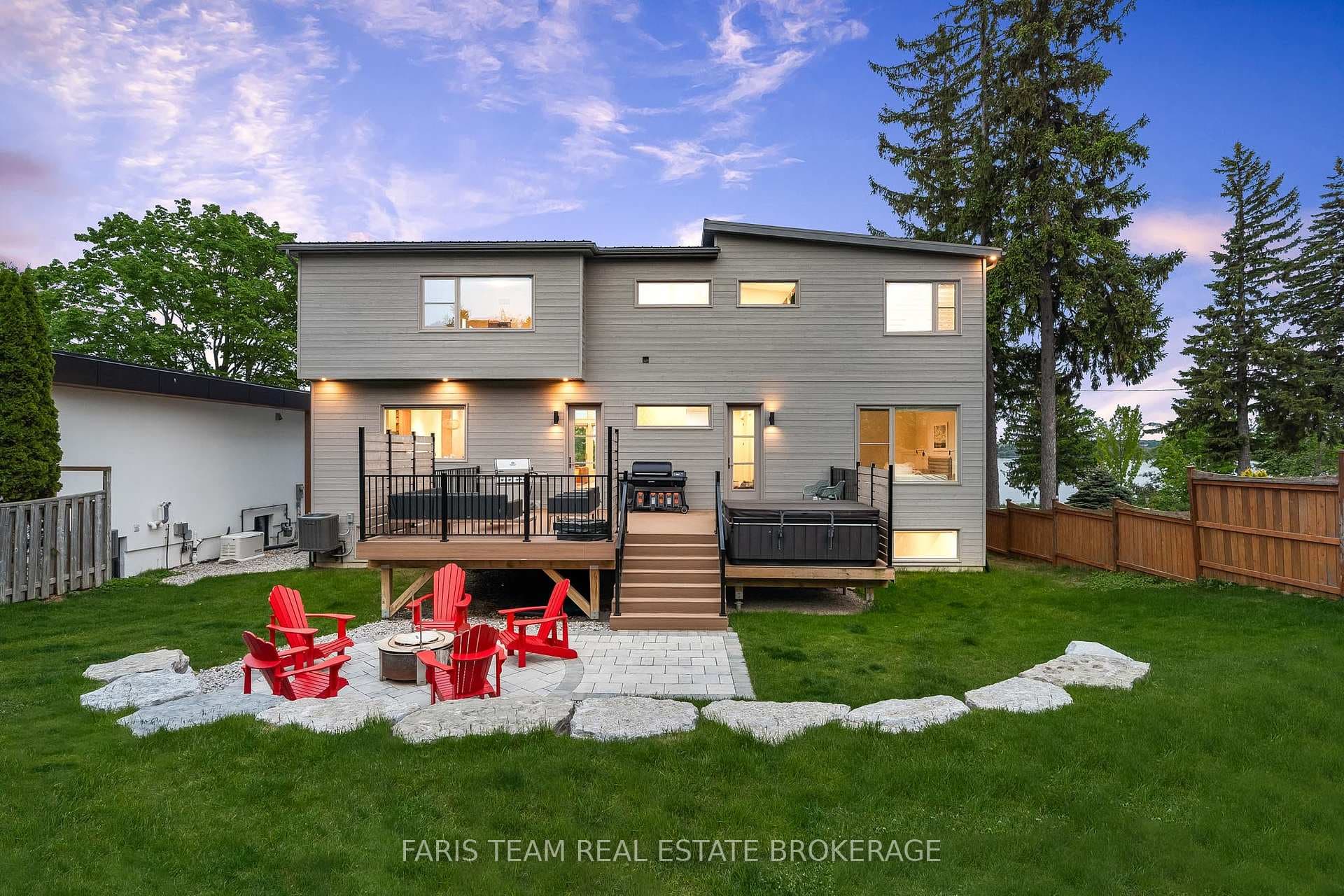 202 Kempenfelt Drive photo 47