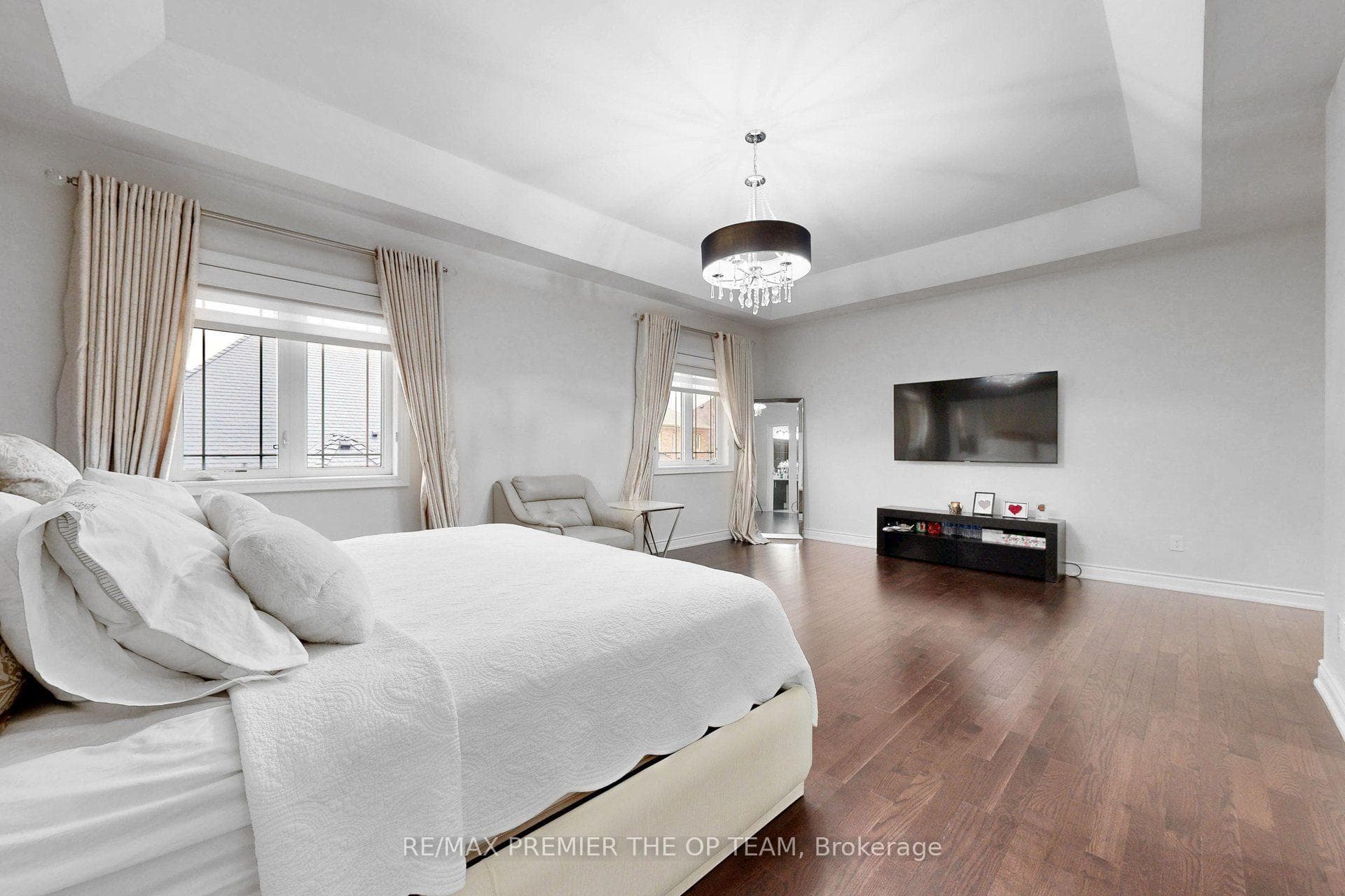 60 Chesney Crescent photo 24