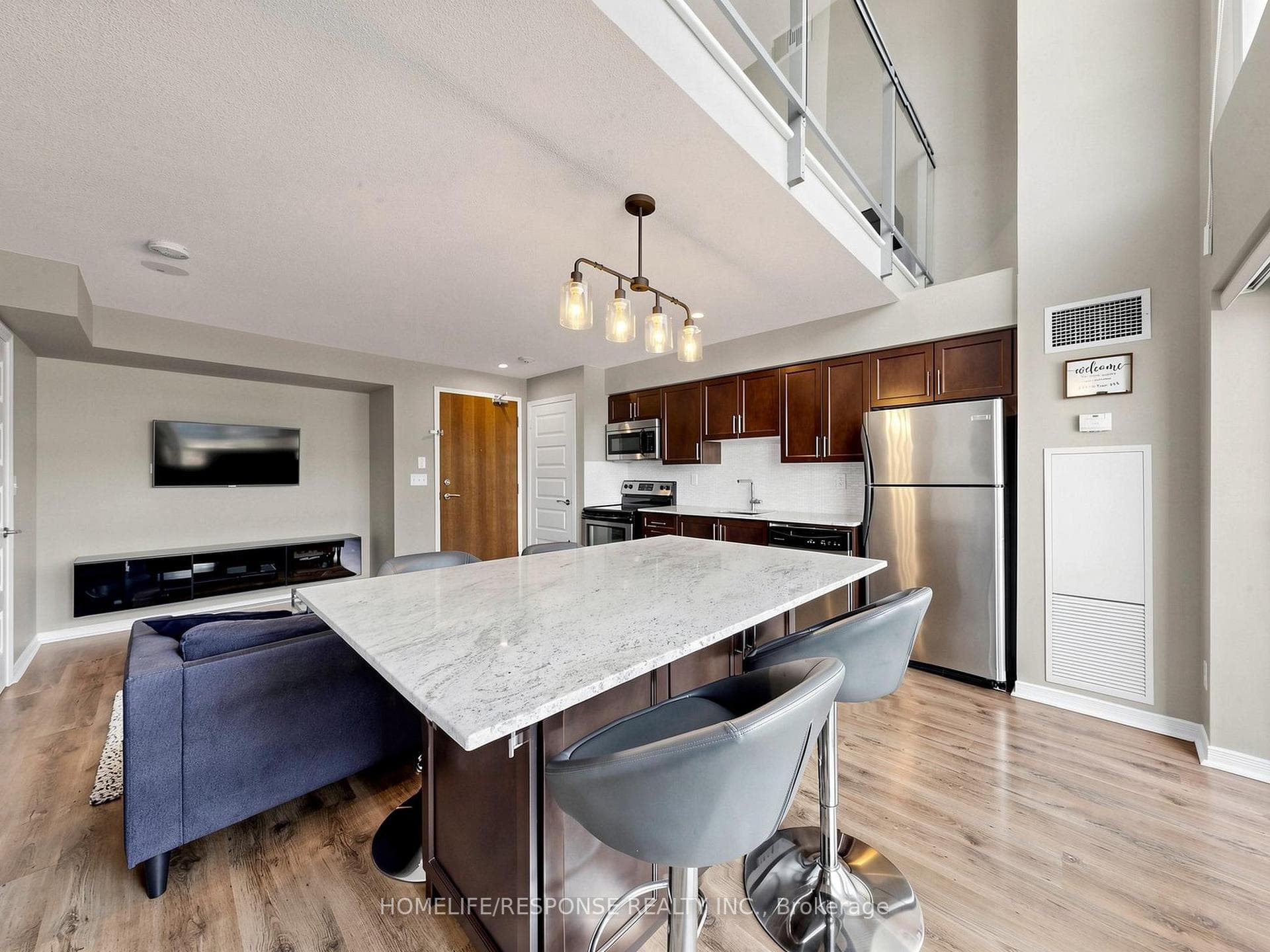 215 QUEEN Street Unit 225 photo 18