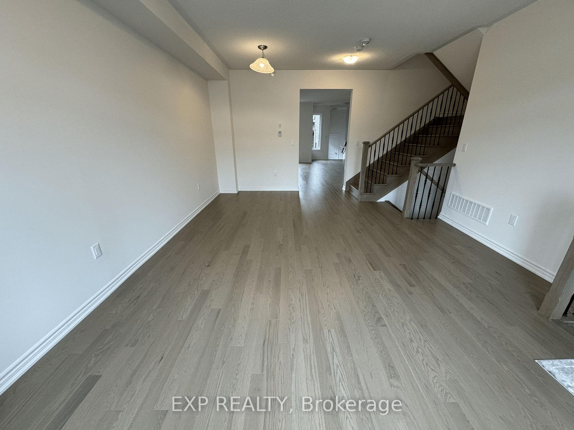 486 Twin Streams Road photo 4