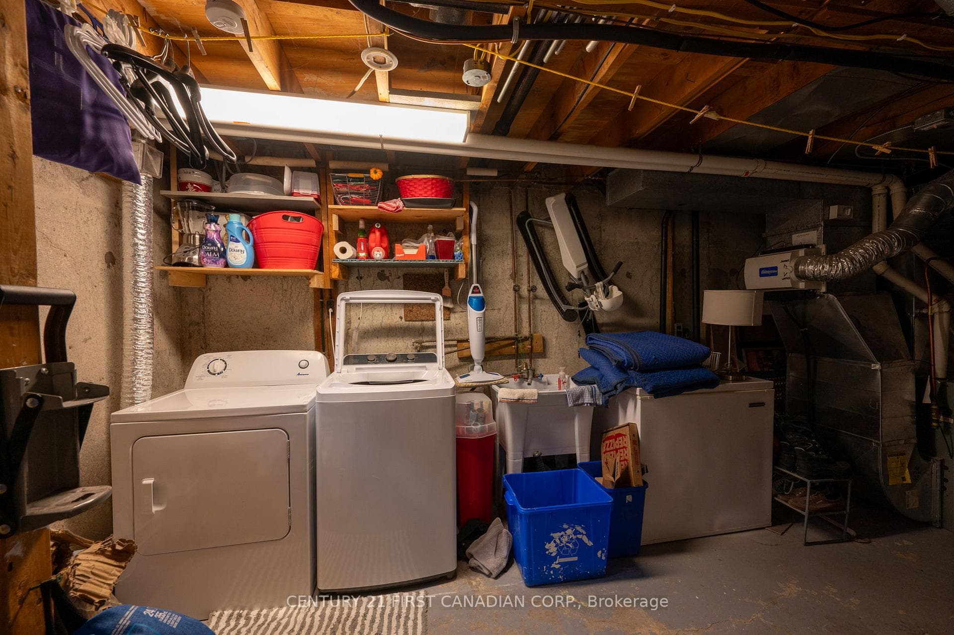 229 Millbank Drive photo 25