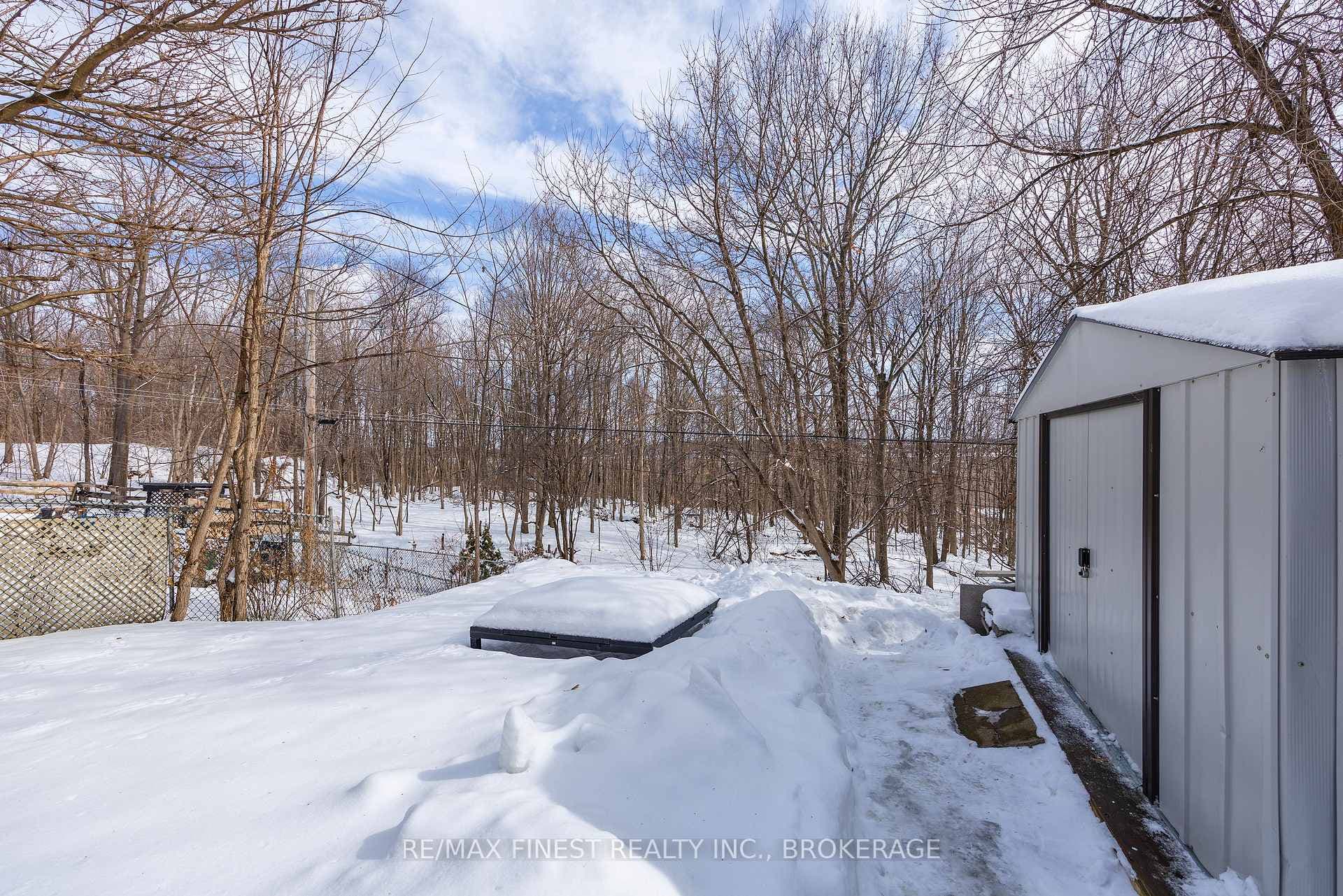1479 Montreal Street photo 25