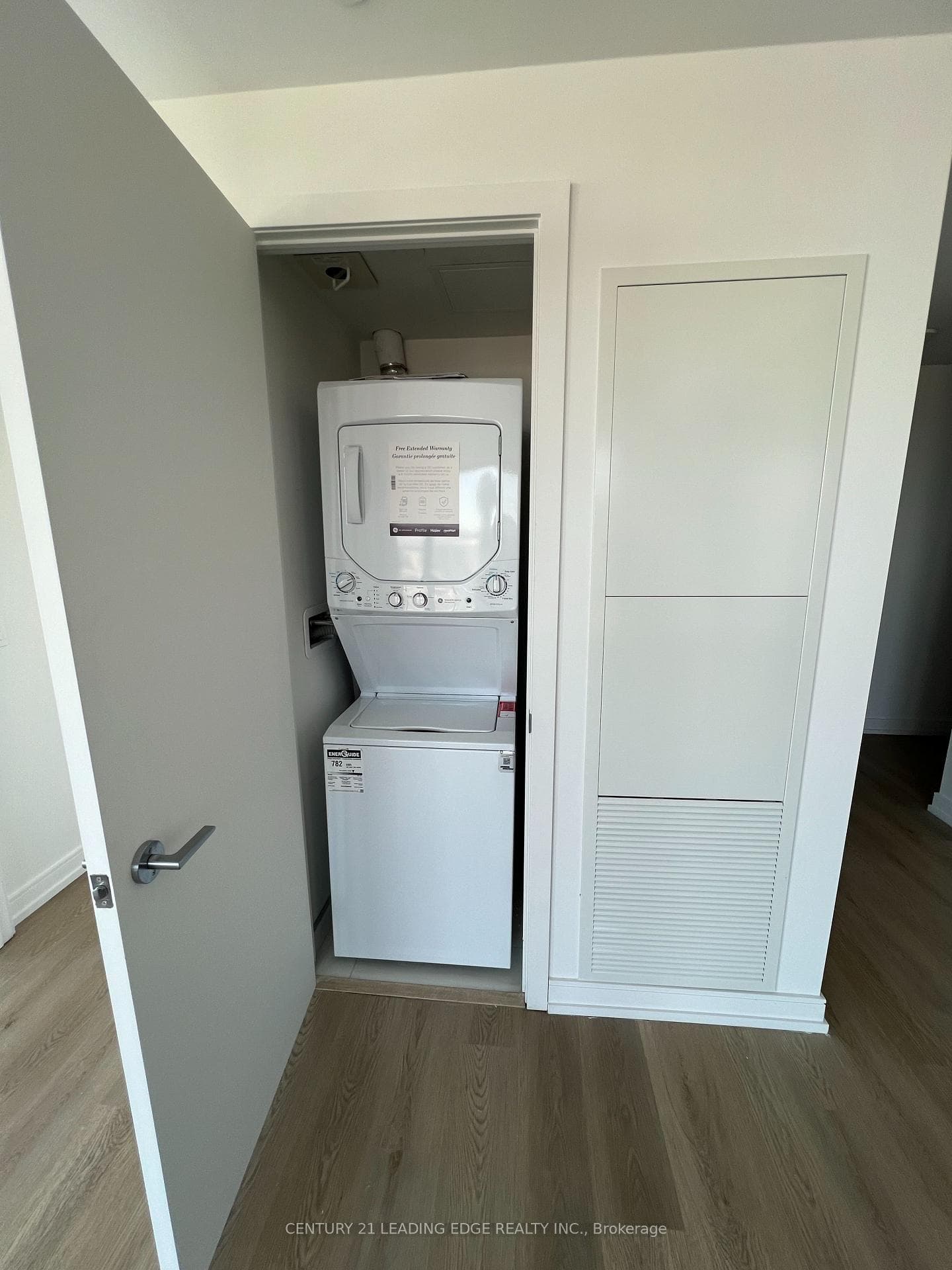 1 Jarvis Street Unit 1510 photo 14