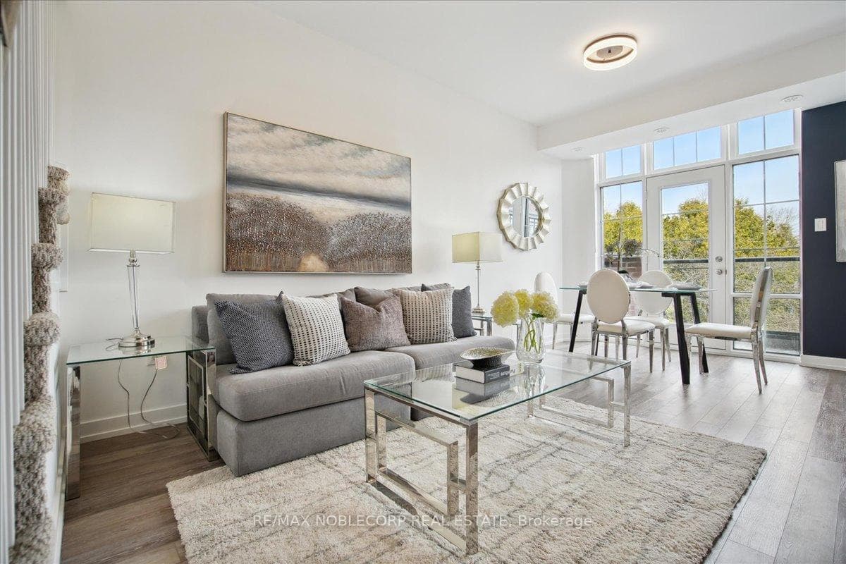 2 Linsmore Place Unit 300 photo 5