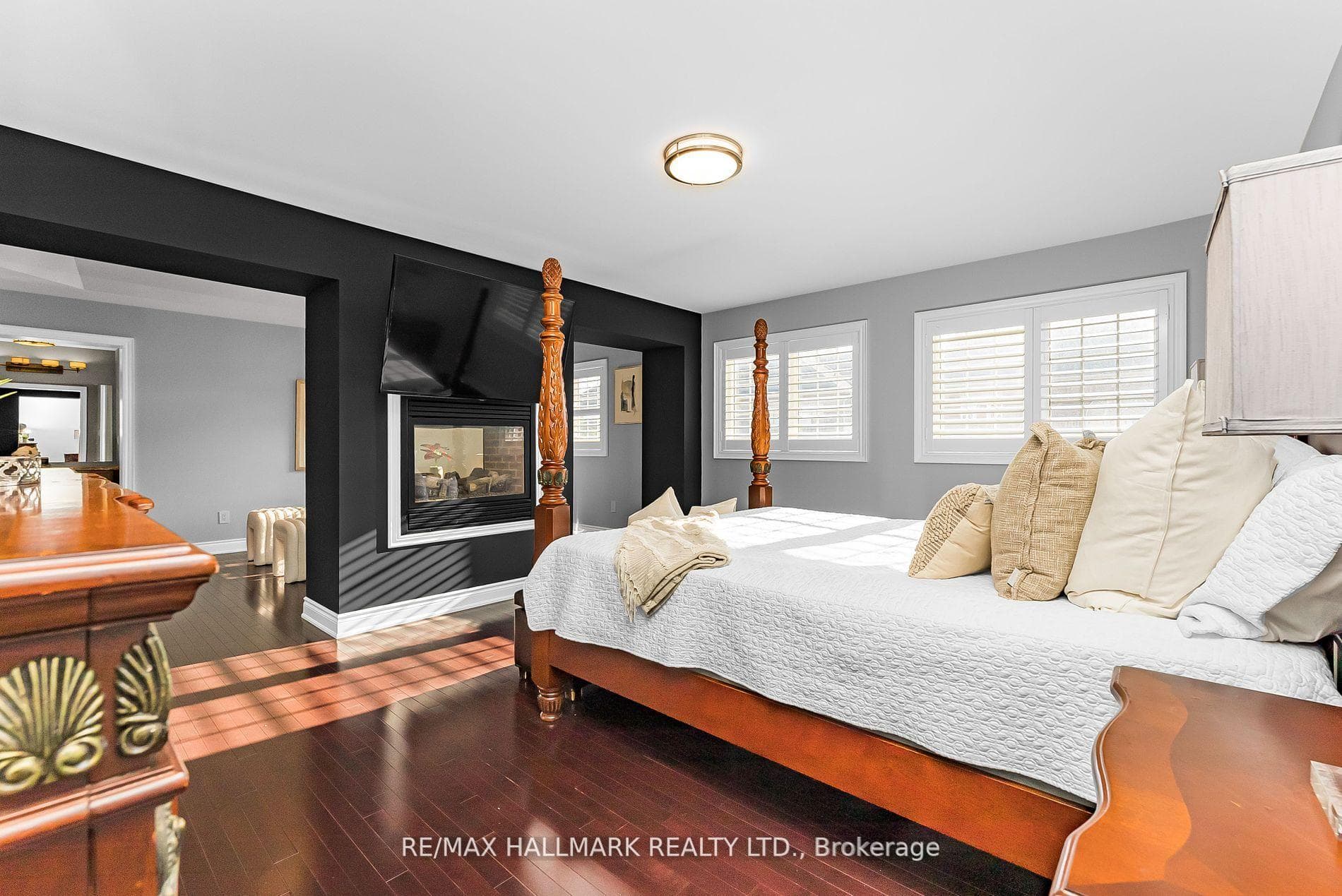 160 Smoothwater Terrace photo 18