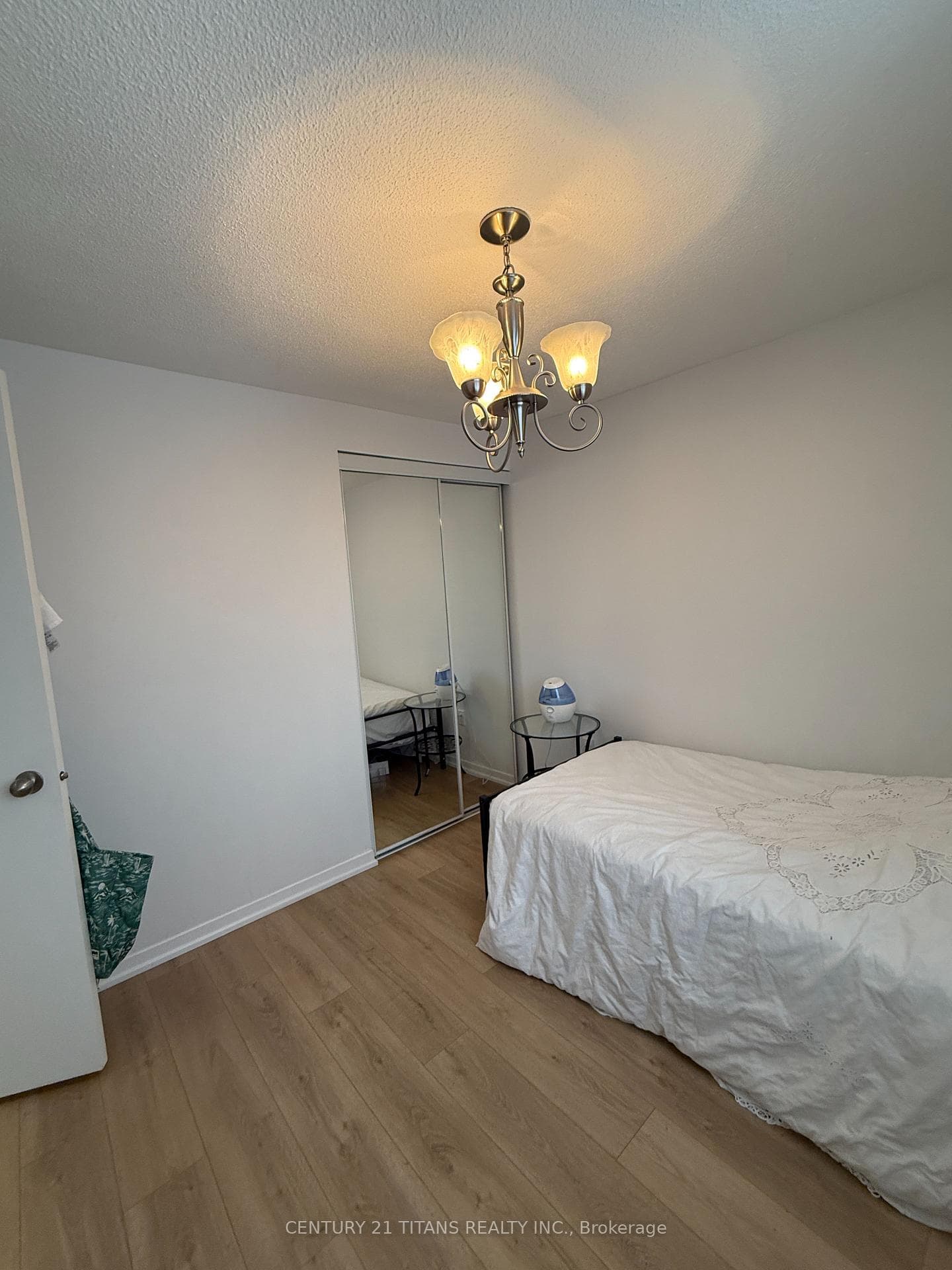 40 Ravenscroft Road photo 23