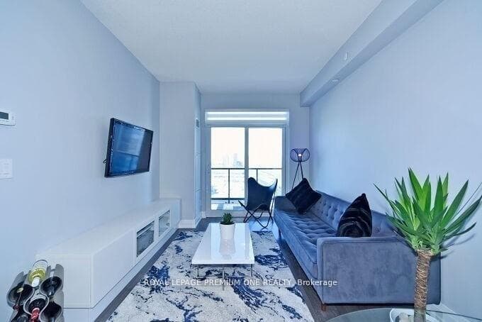 3700 Highway 7 Road Unit 1211 photo 9