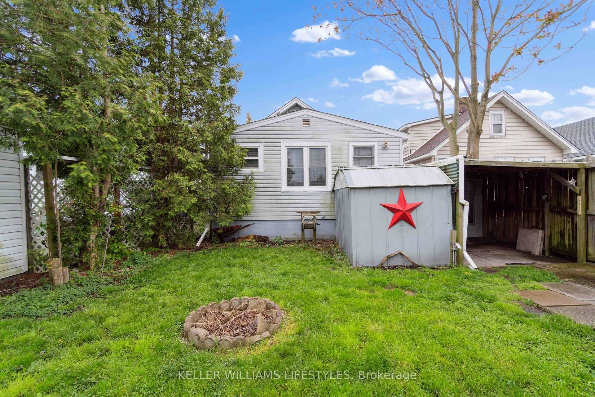 356 EXMOUTH Street photo 22