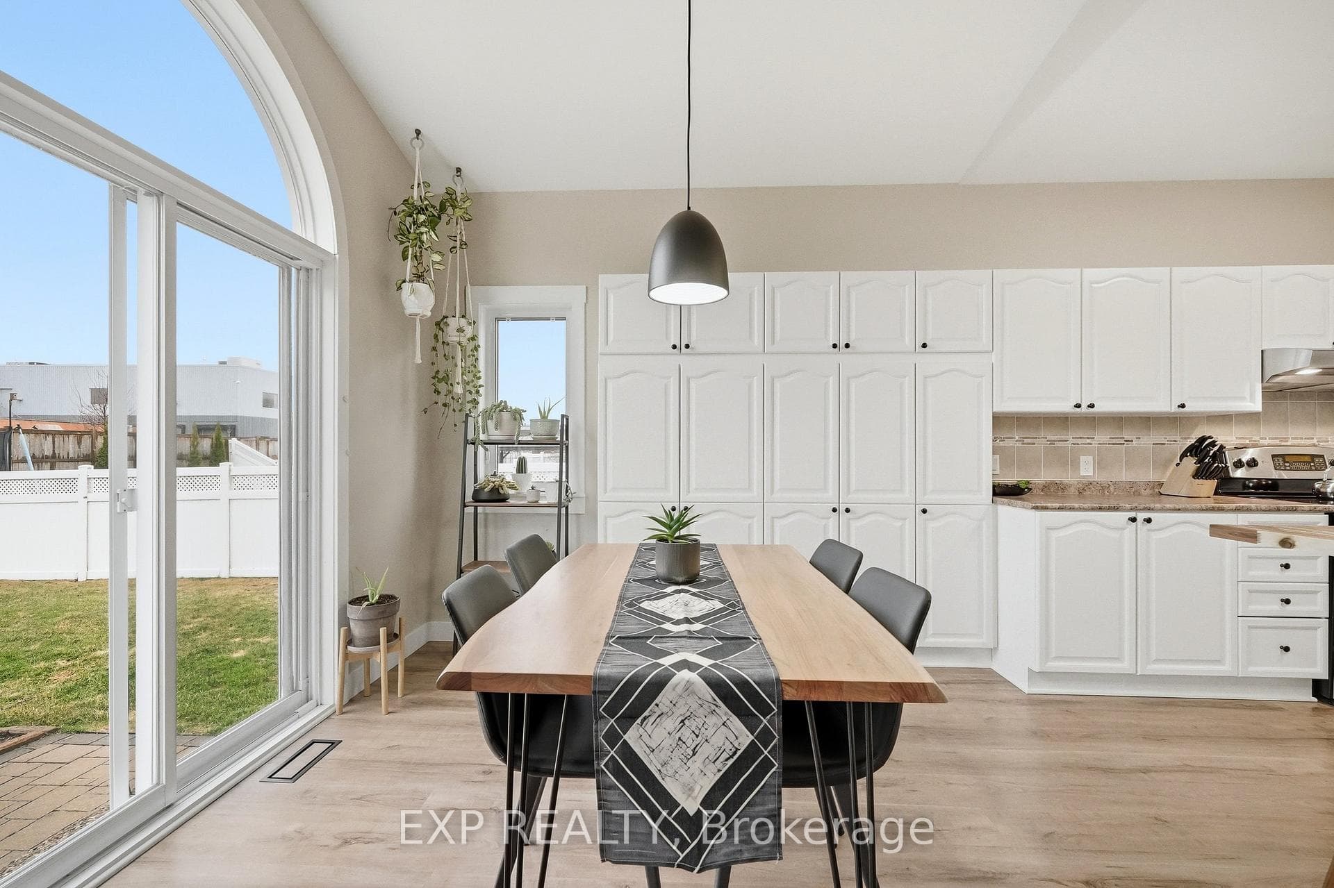 2669 Chamberland Street photo 18