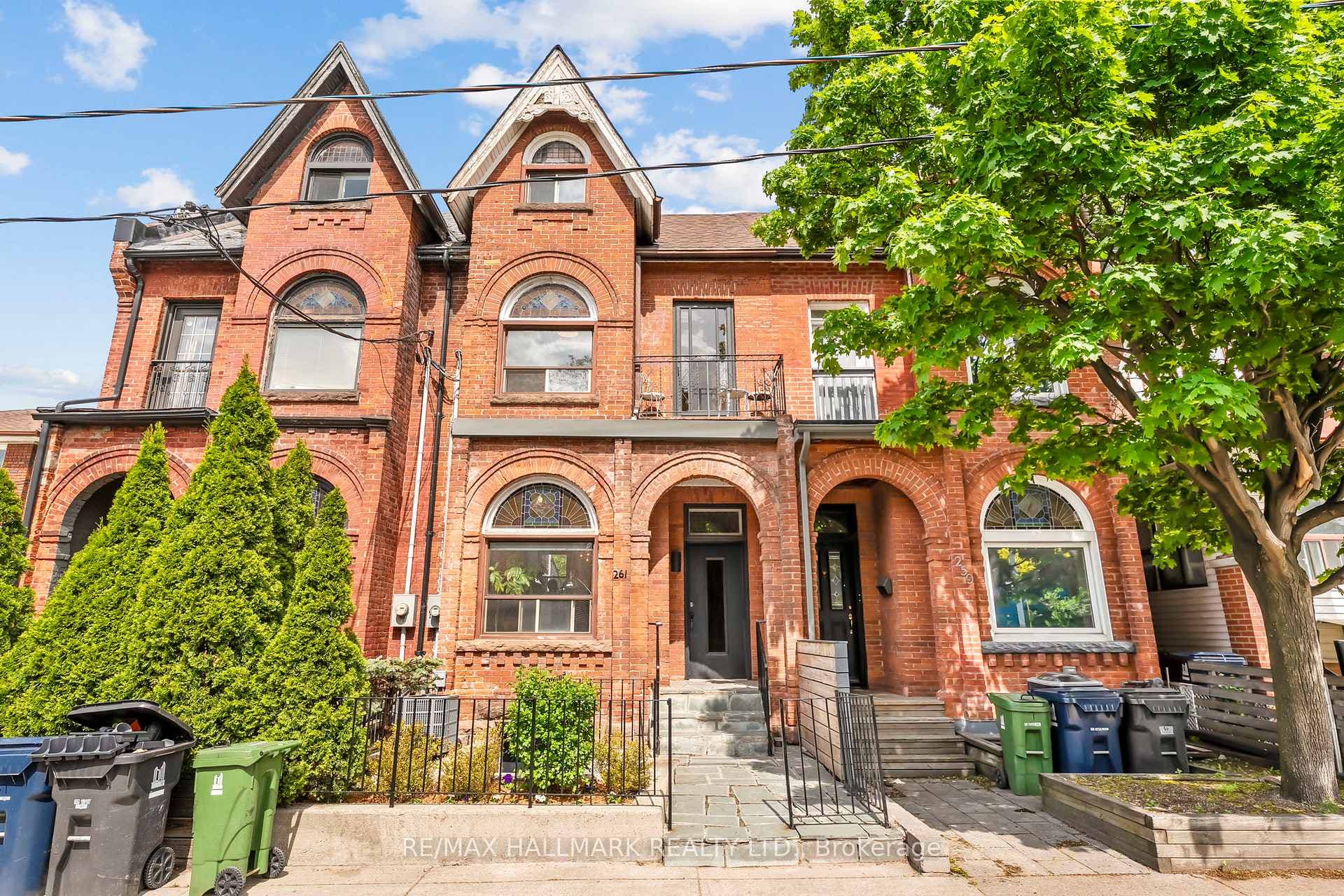 261 Ossington Avenue Unit 3 photo 1