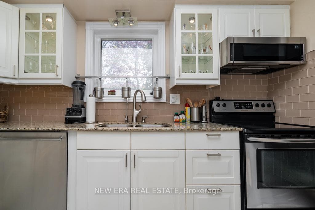 6304 Martel Court photo 13