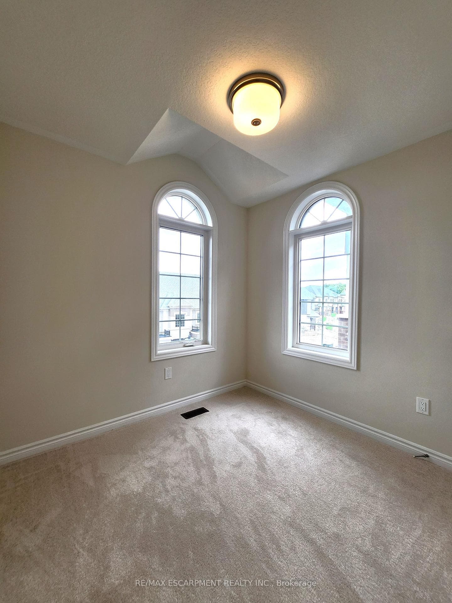 620 Colborne Street Unit 21 photo 38