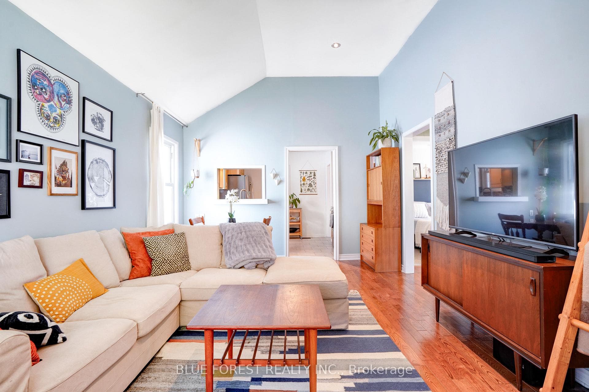 88 JOSEPHINE Street photo 6