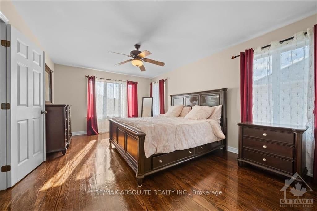 33 HARTSMERE Drive photo 21