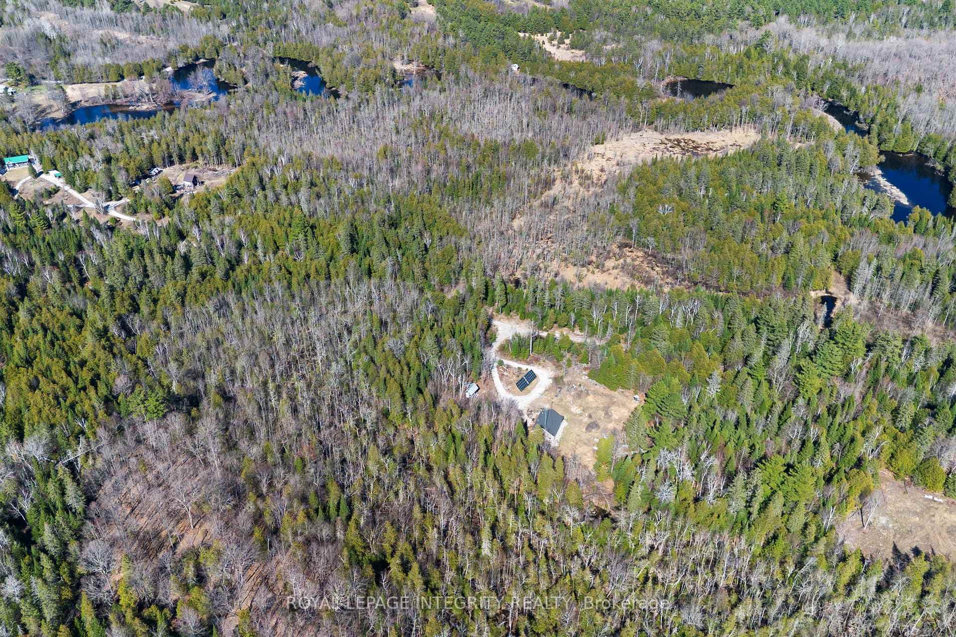 25 Acres & 1000'+ of Frontage on the Clyde River
