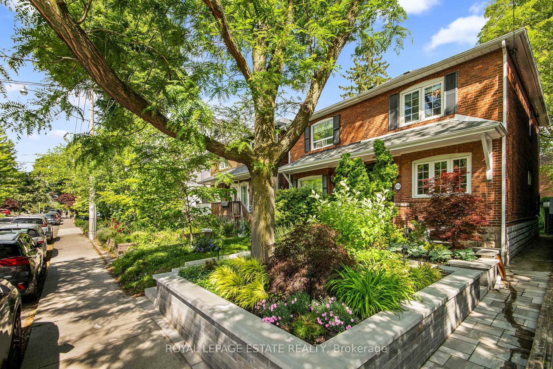 512 Soudan Avenue photo 4