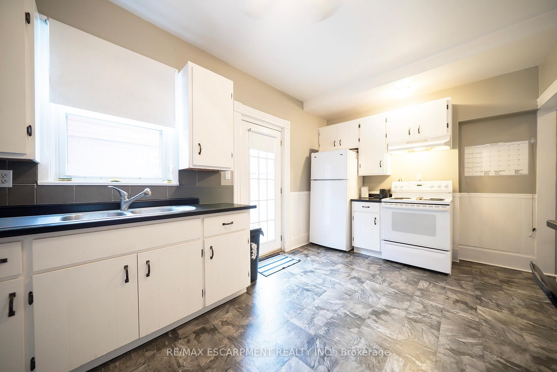 162 Murray Street photo 4