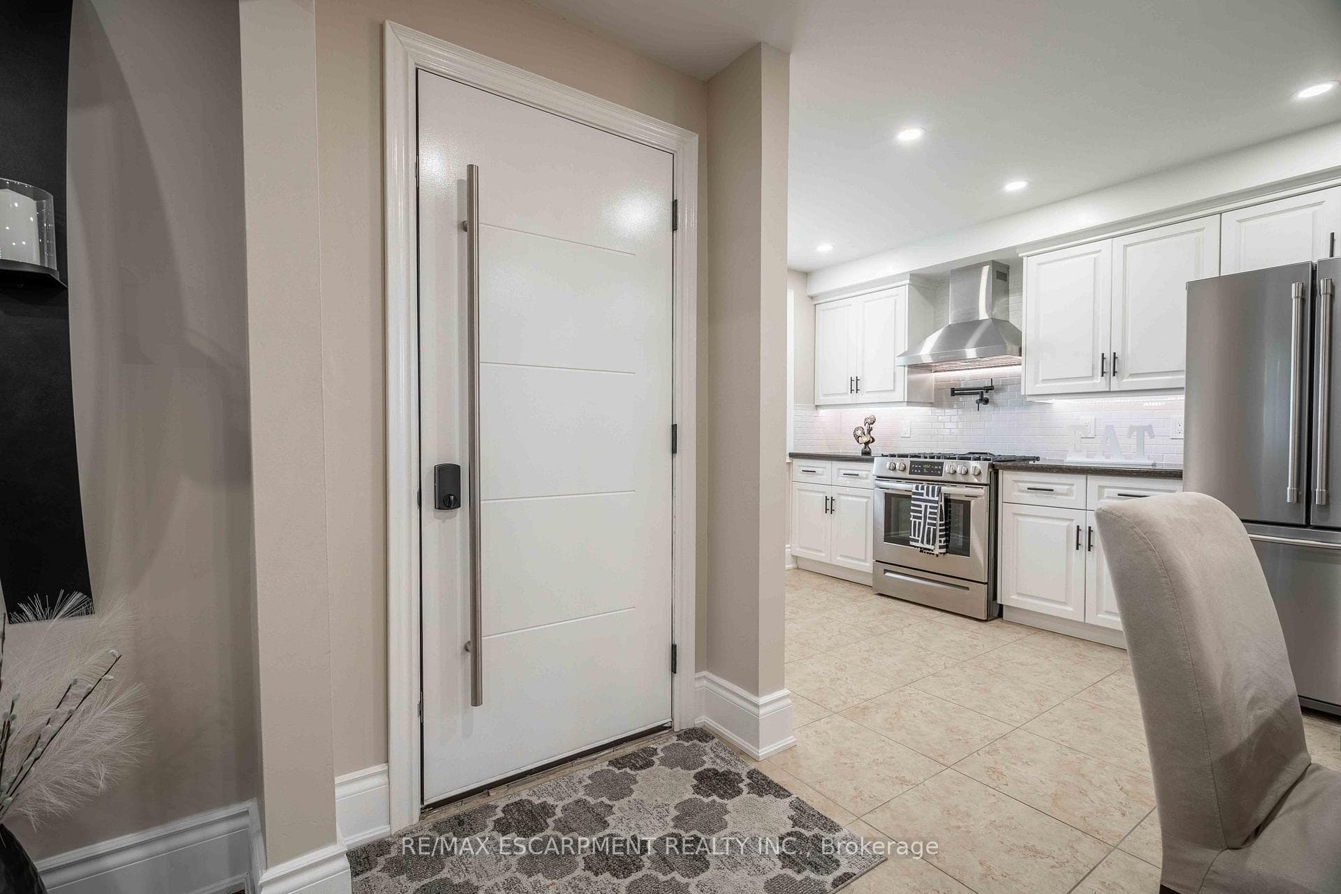 1149 Mohawk Road photo 4