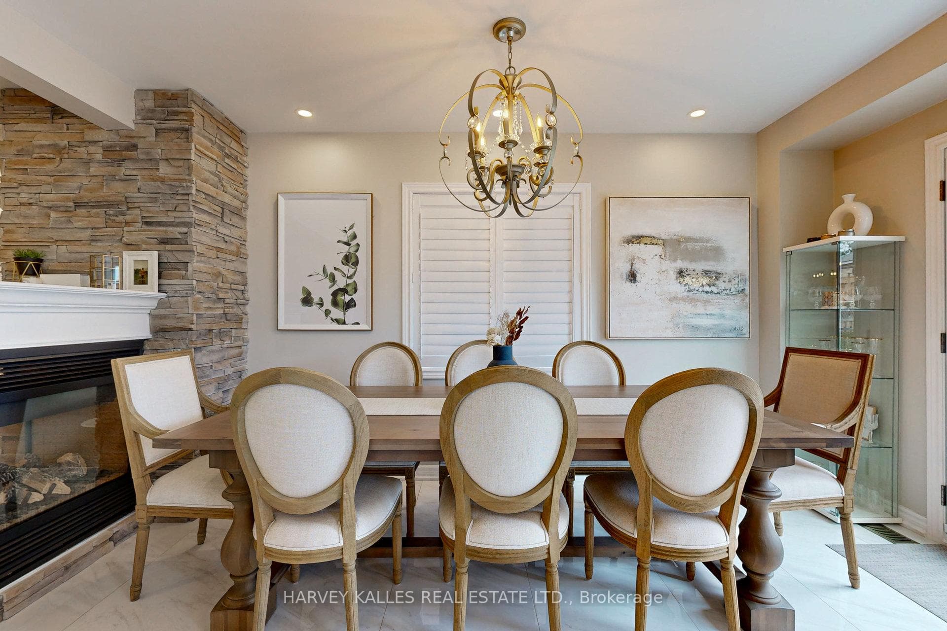9 Agostino Crescent photo 13