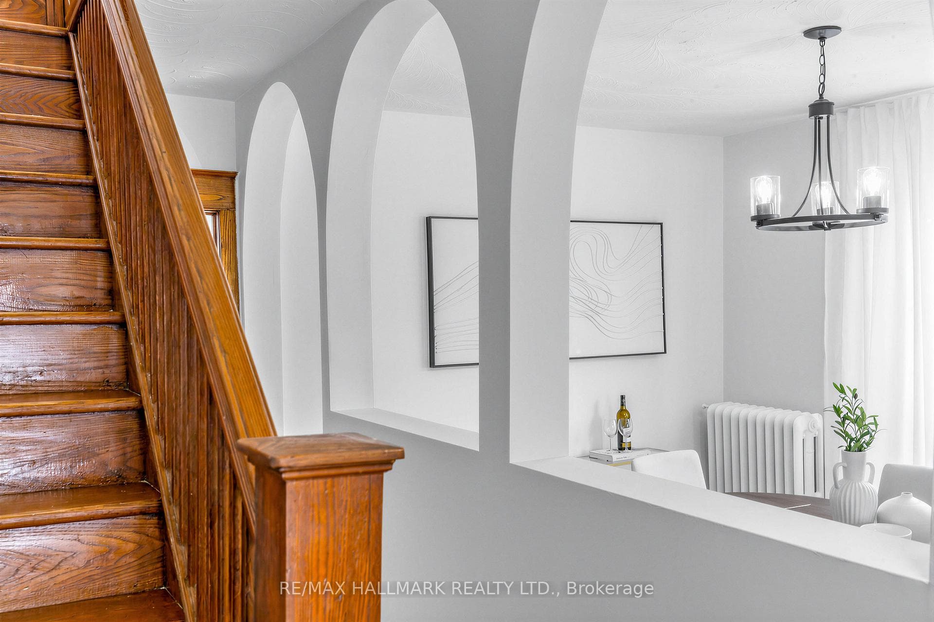 365 Milverton Boulevard photo 9