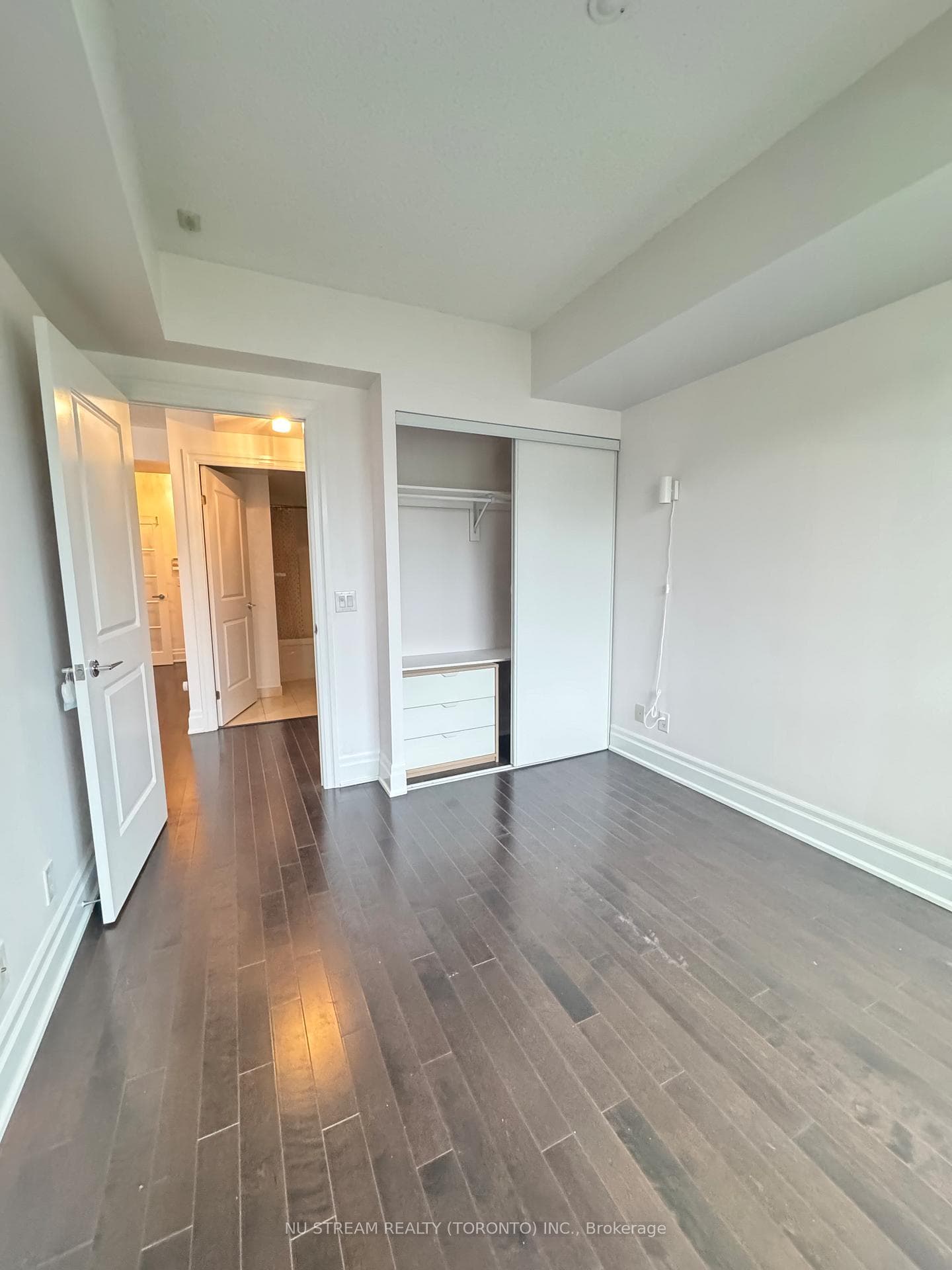 39 upper duke Crescent Unit 318 photo 9