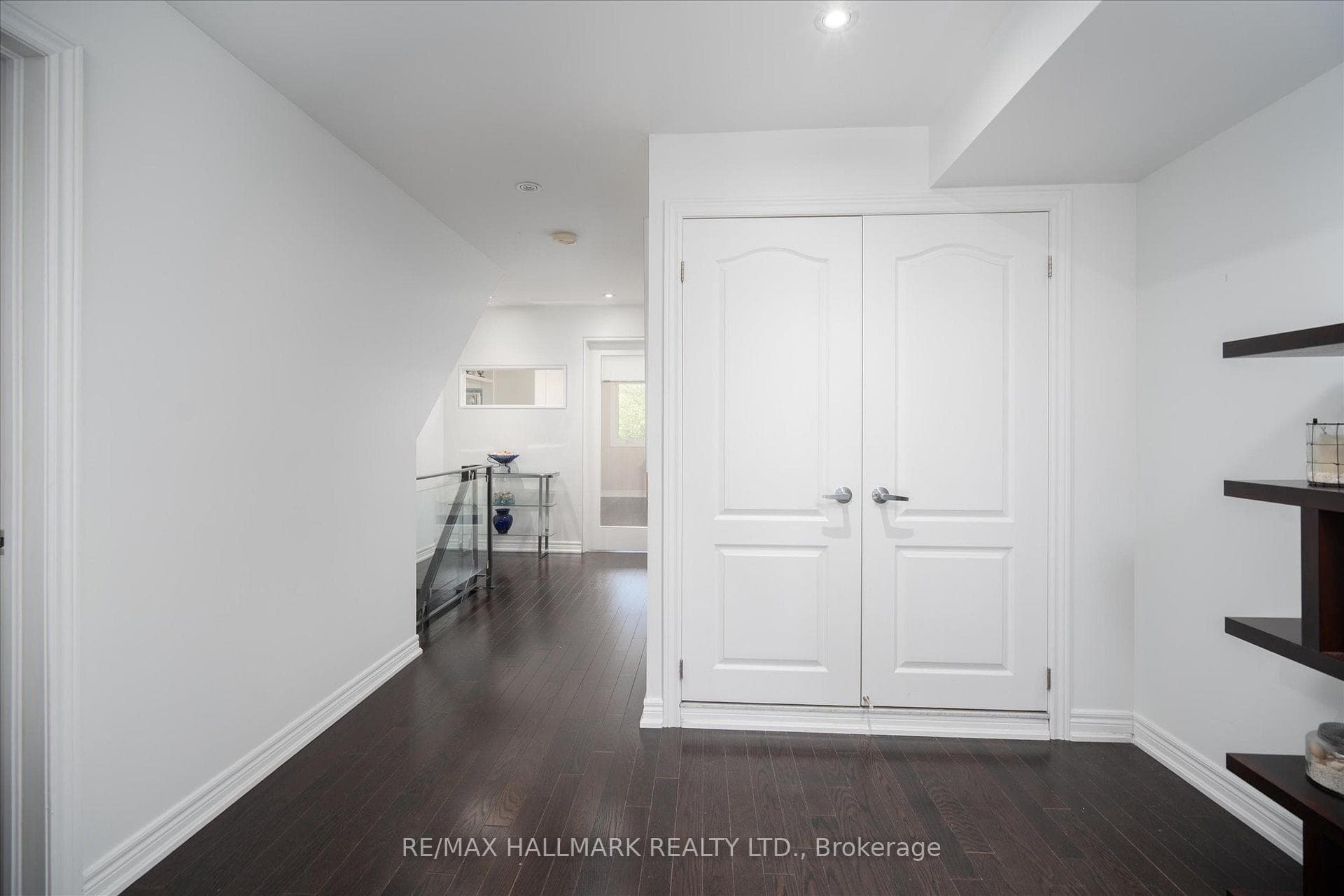 82 Woodbine Avenue photo 15