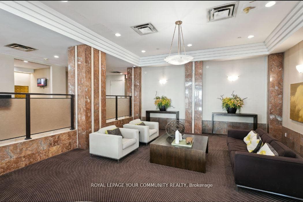 7 Broadway Avenue Unit 605 photo 3