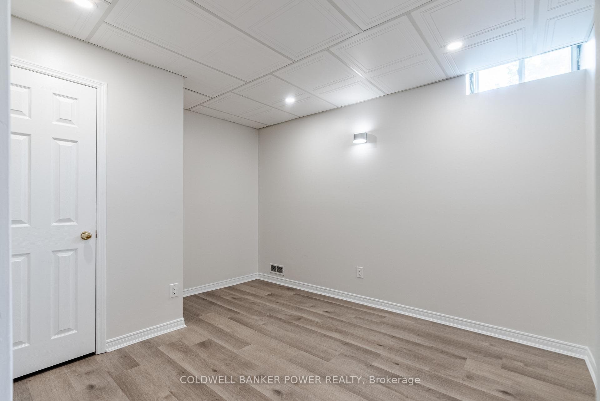 445 Riverside Drive Unit 27 photo 31